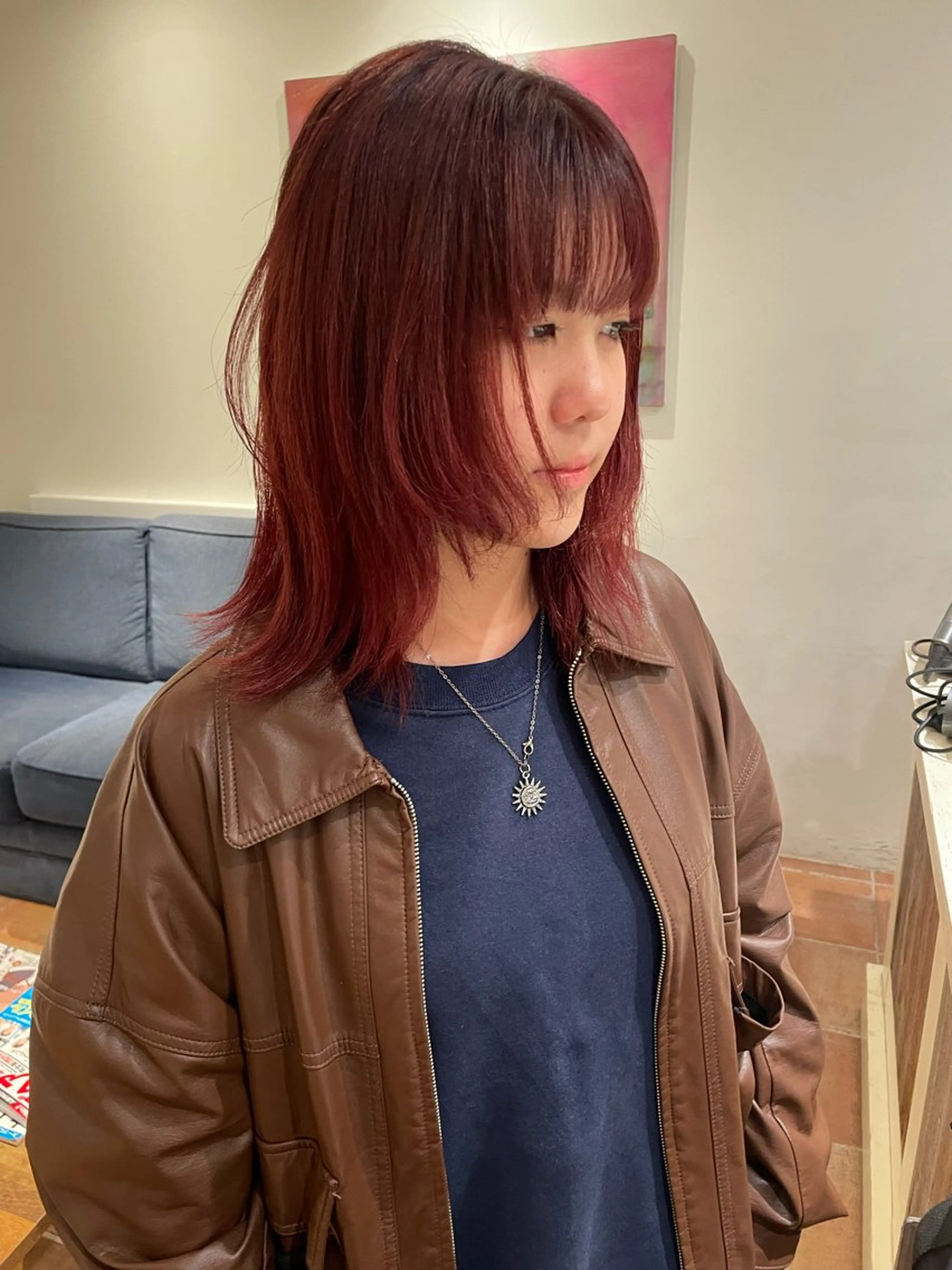 ミディアム カラー リカ/ハイトーン ・オリーブ🍀のヘアスタイル