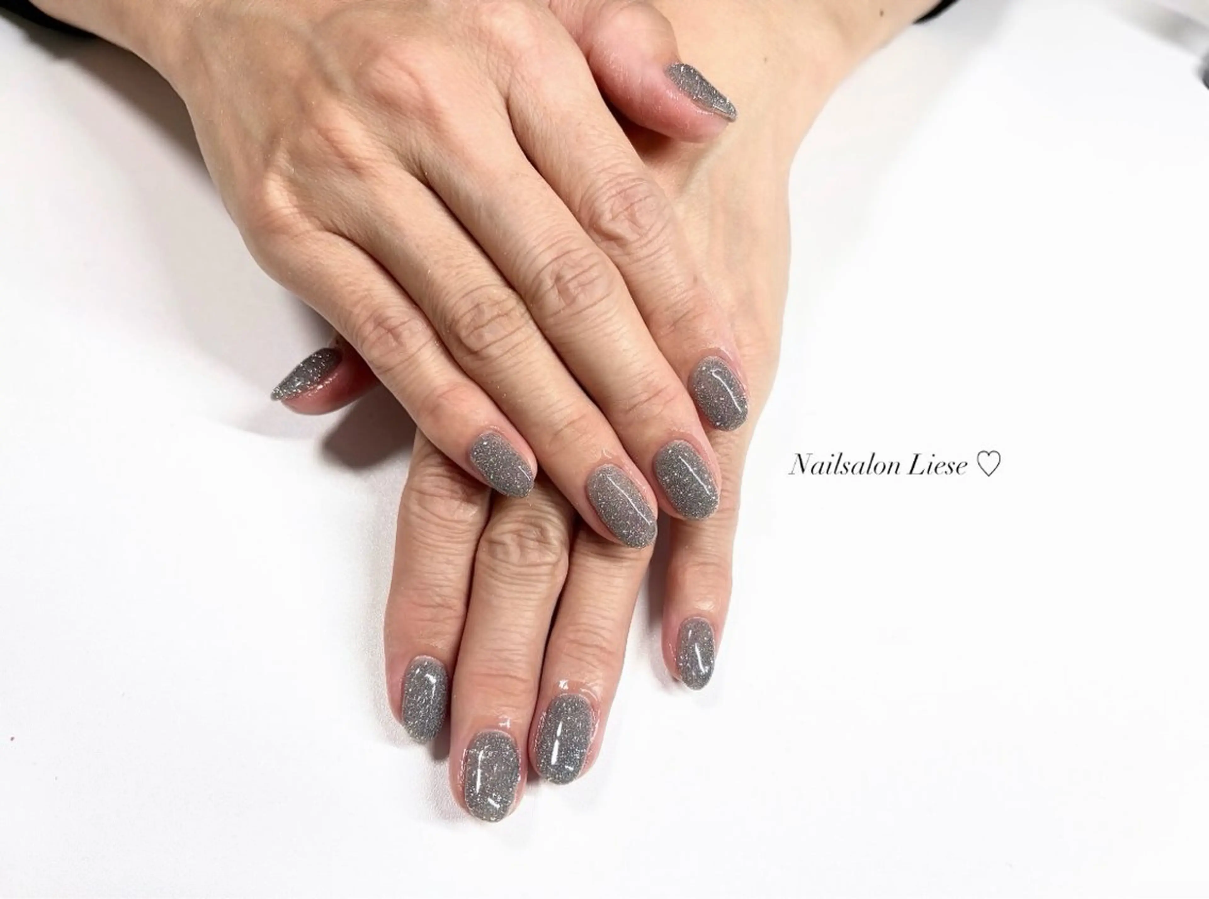 ネイル ハンドネイル 𝑵𝒂𝒊𝒍𝒔𝒂𝒍𝒐𝒏 𝑳𝒊𝒆𝒔𝒆所属・𝐋𝐢𝐞𝐬𝐞 𝐘𝐔𝐈のネイルデザイン