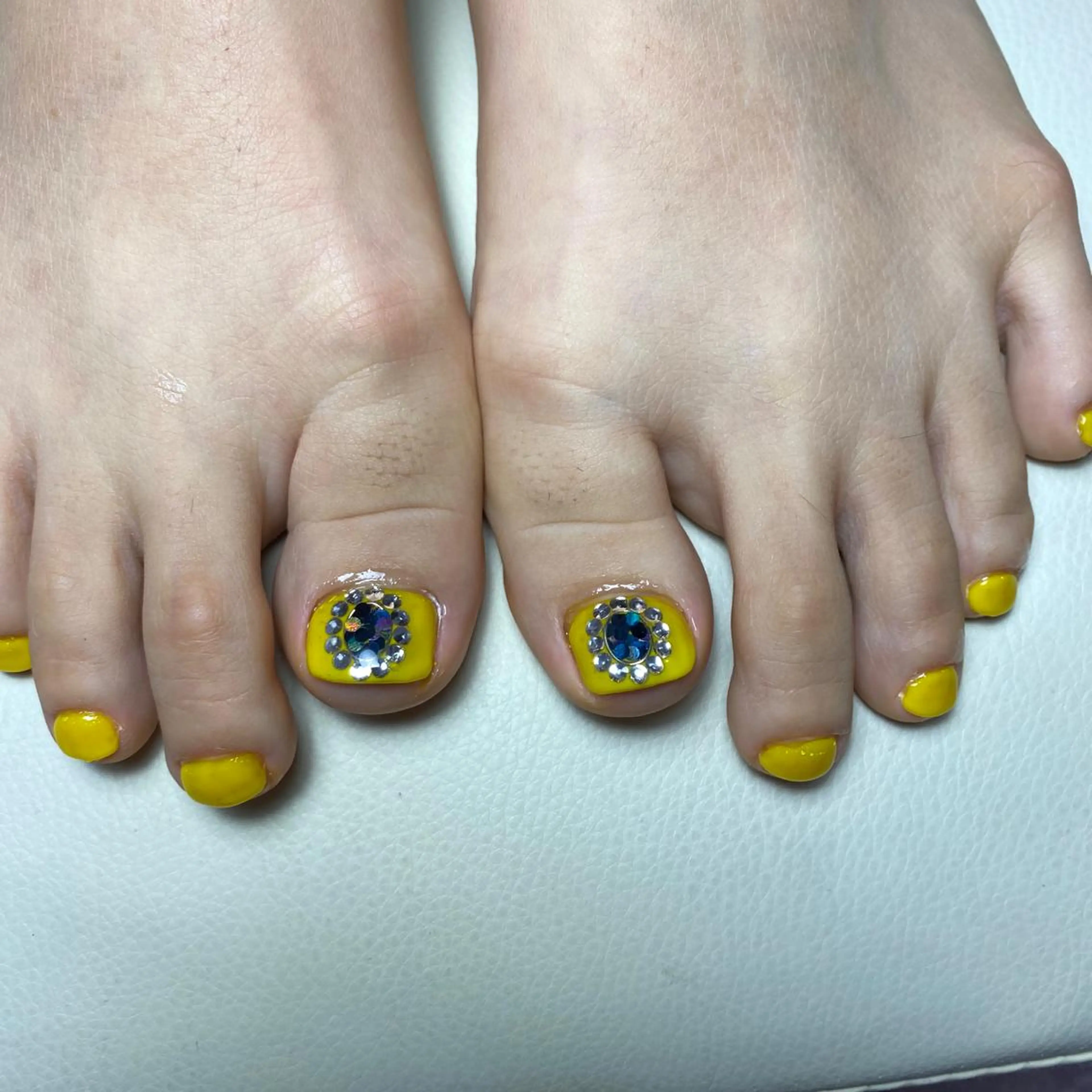 ネイル フットネイル シンプルネイル 夏ネイル フットネイル COCO+所属・COCO +のエステ・リラクイメージ