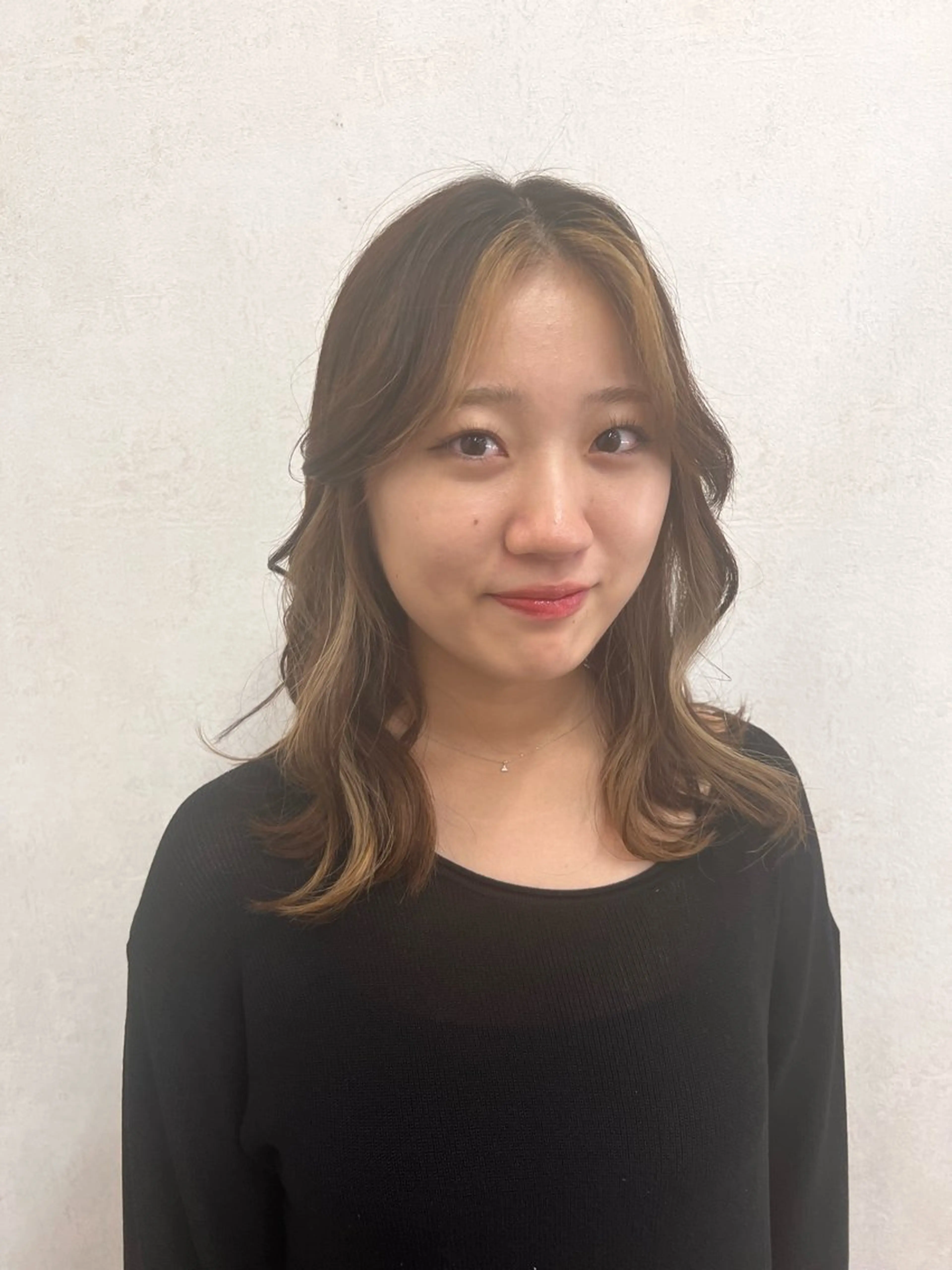 セミロング ヘアカラー トリートメント 髪質改善/ブリーチ ツヤ髪/shiinaのヘアスタイル