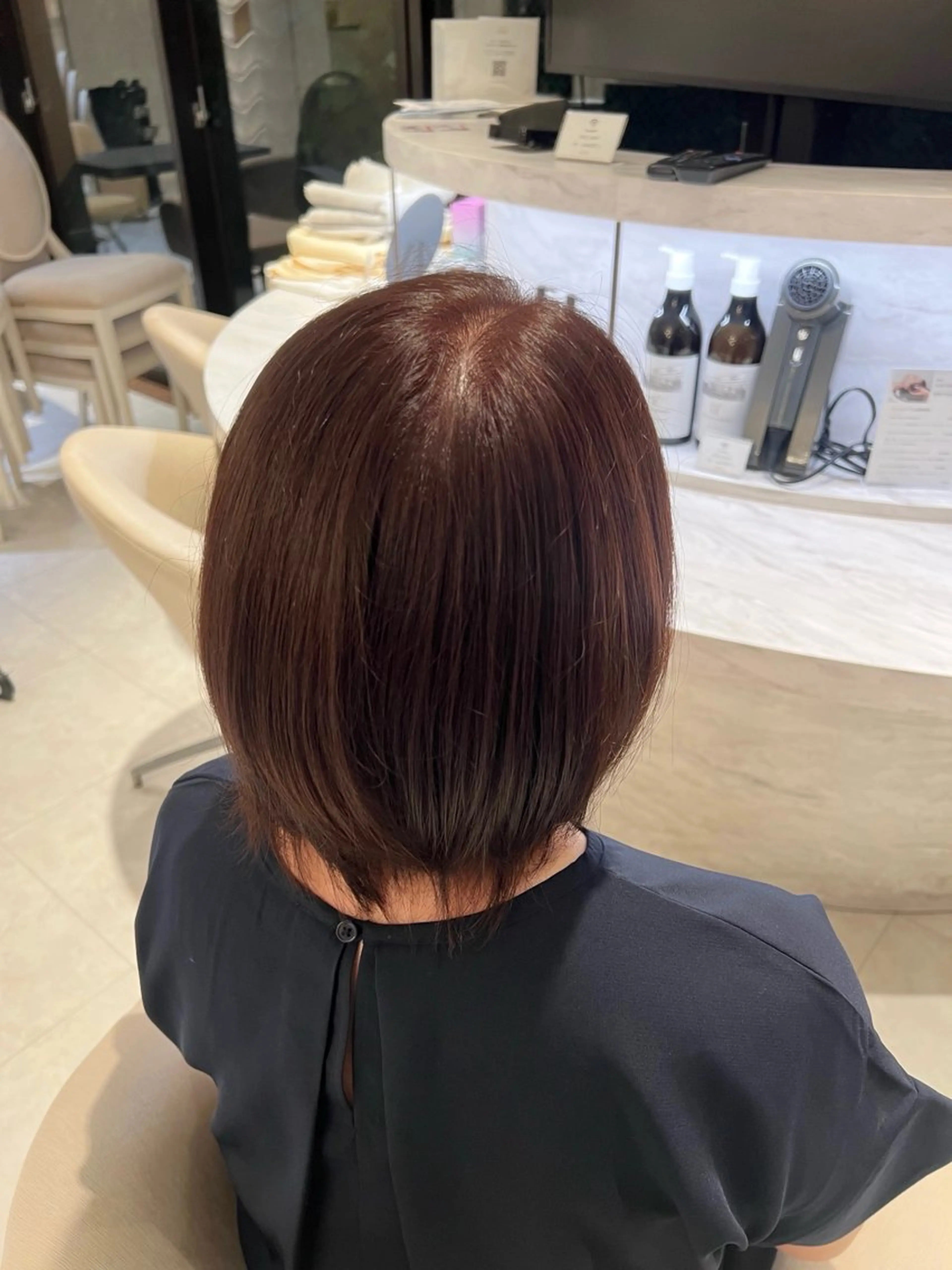 カラー 井上 香朋のヘアスタイル