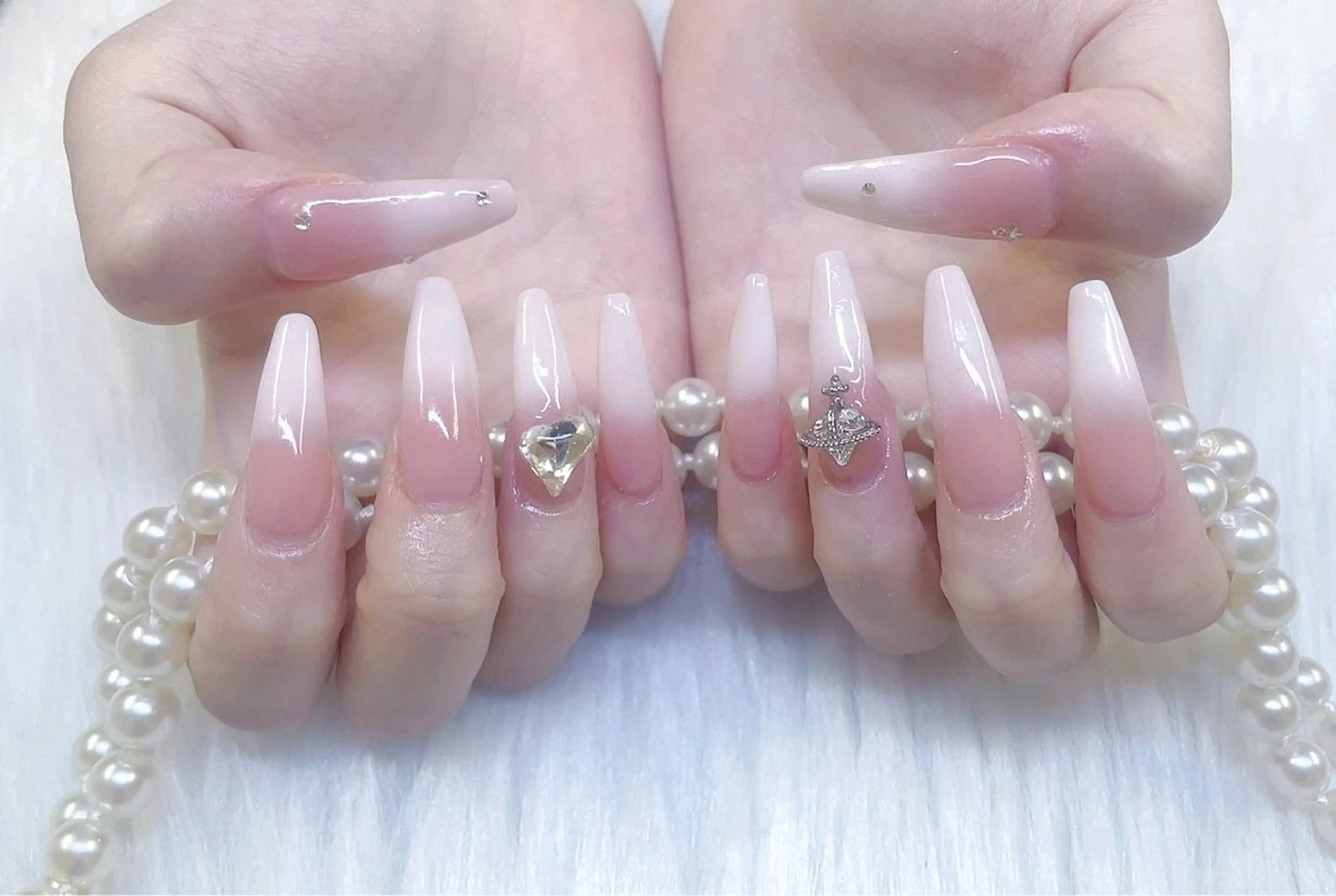 ネイル ハンドネイル ハンドケア queen nailのネイルデザイン