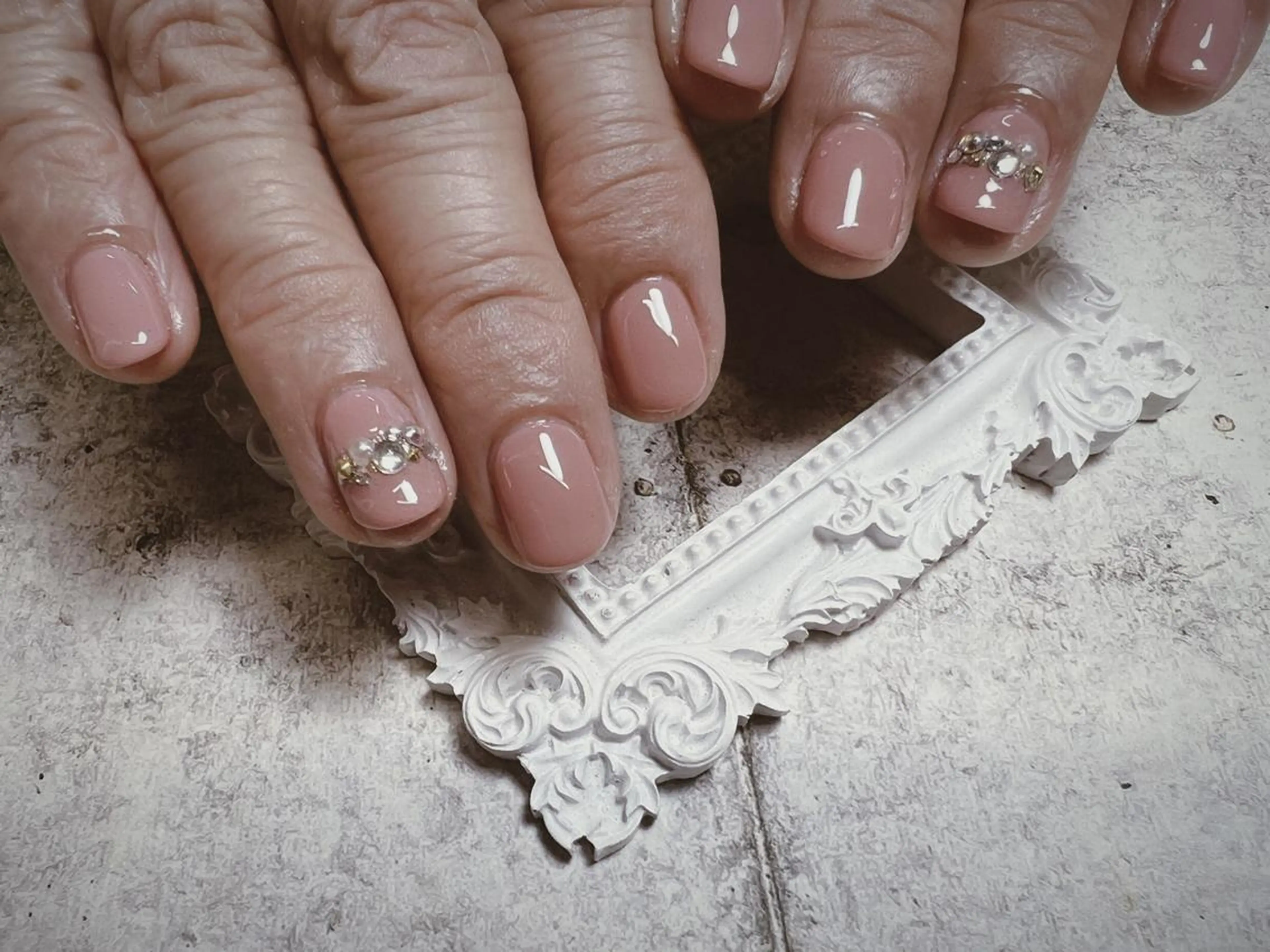 ネイル へぜリヒ ·もものネイルデザイン