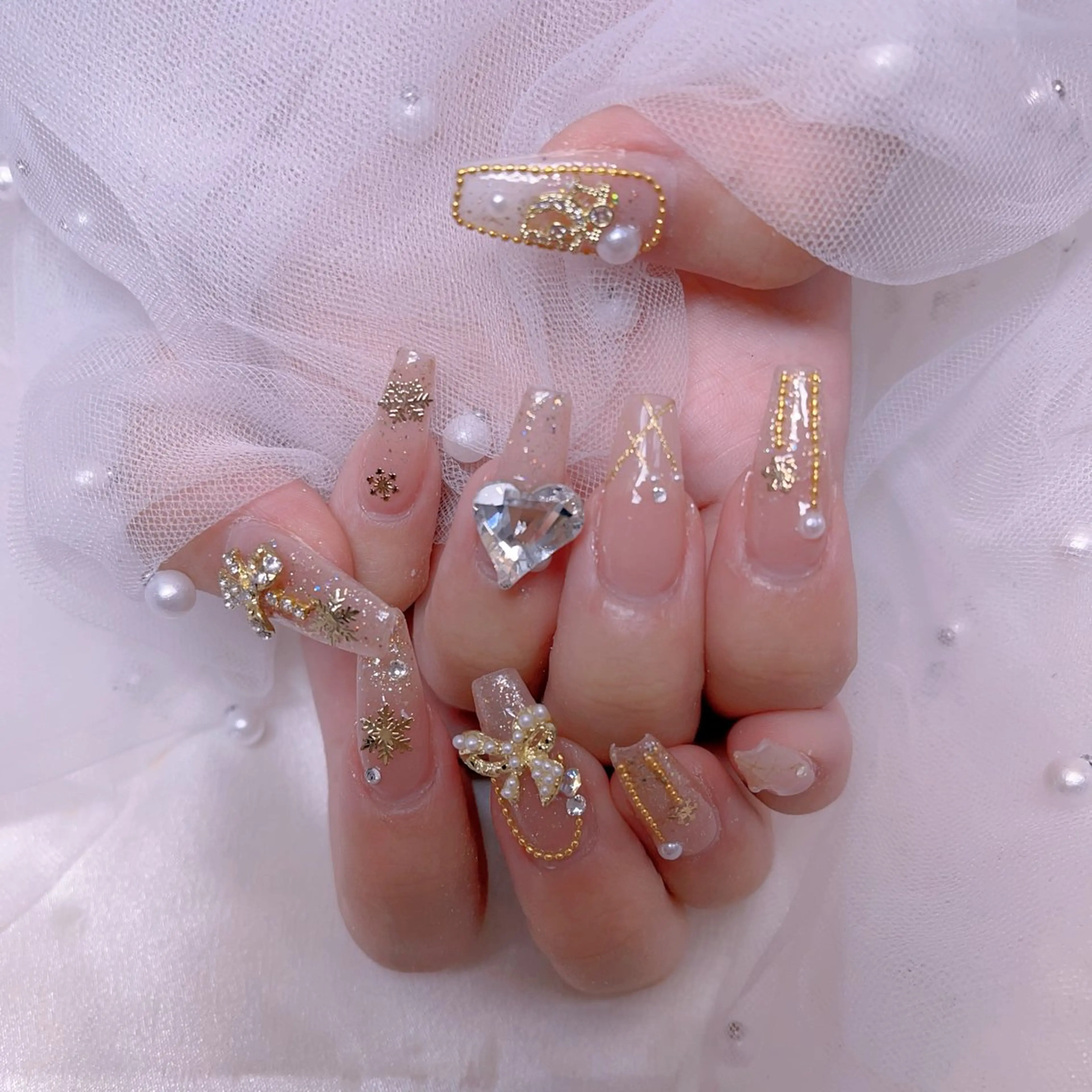 メンズ ネイル アートネイル フレンチネイル ジェルネイル キラキラネイル パラジェル ハンドネイル Bloom スカルプ専門店のネイルデザイン