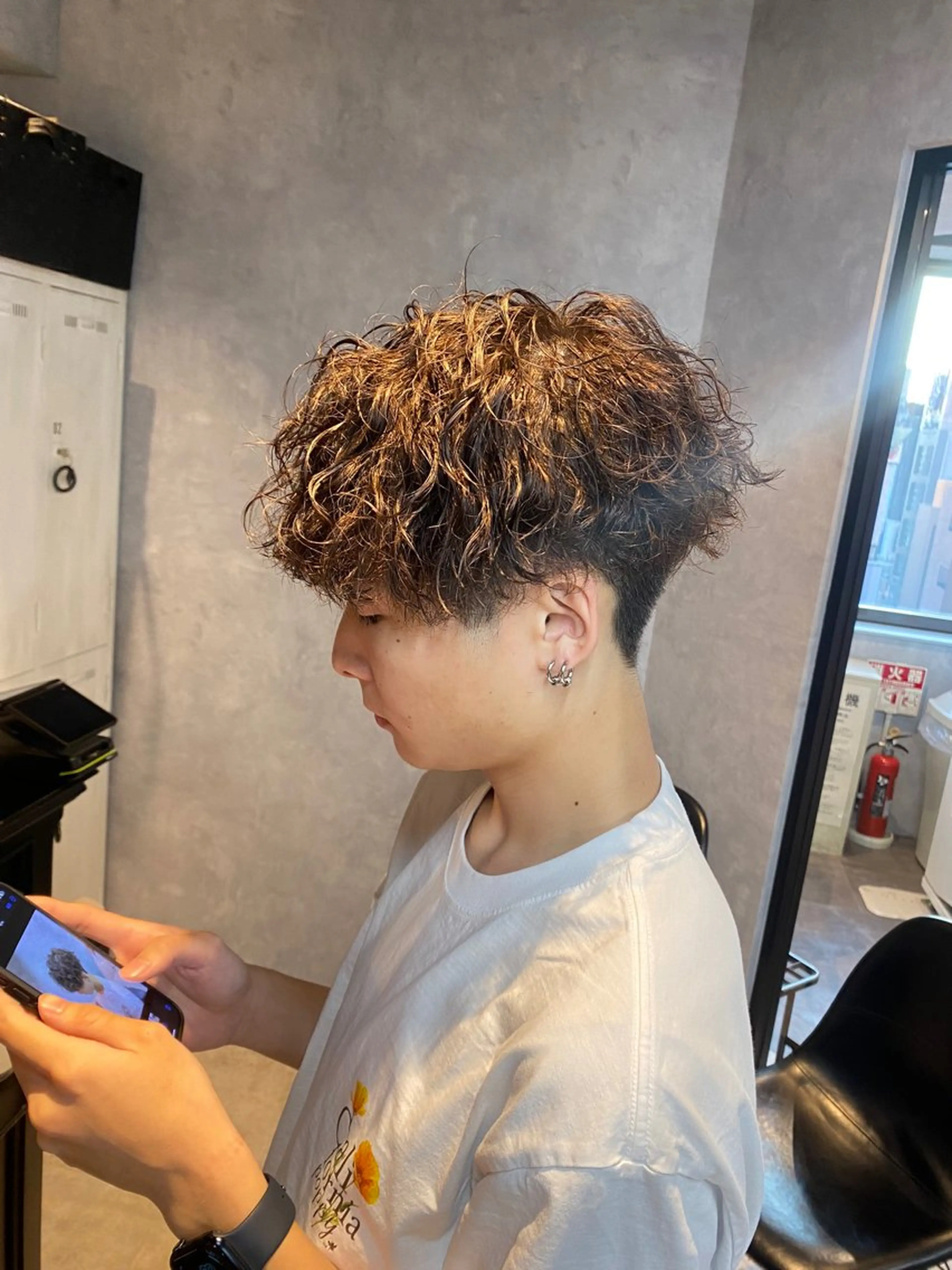 🔵【再来様クーポン】メンズカット＋ツイストスパイラルパーマ🔥(眉毛カット＋トリートメント付き)の写真