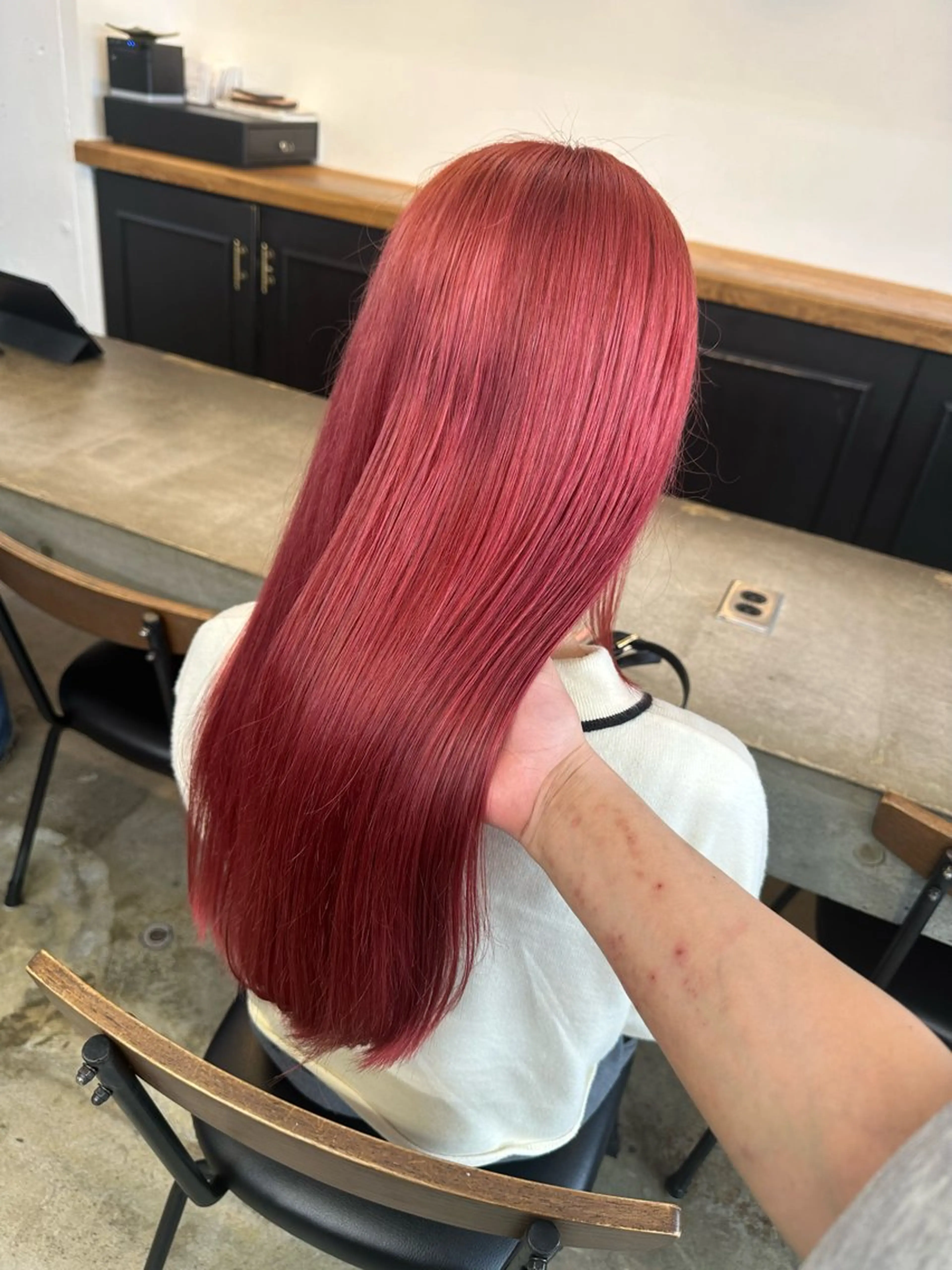 🍒垢抜け艶髪レッド🍒ダブルカラー➕カット➕高濃度トリートメント✨の写真