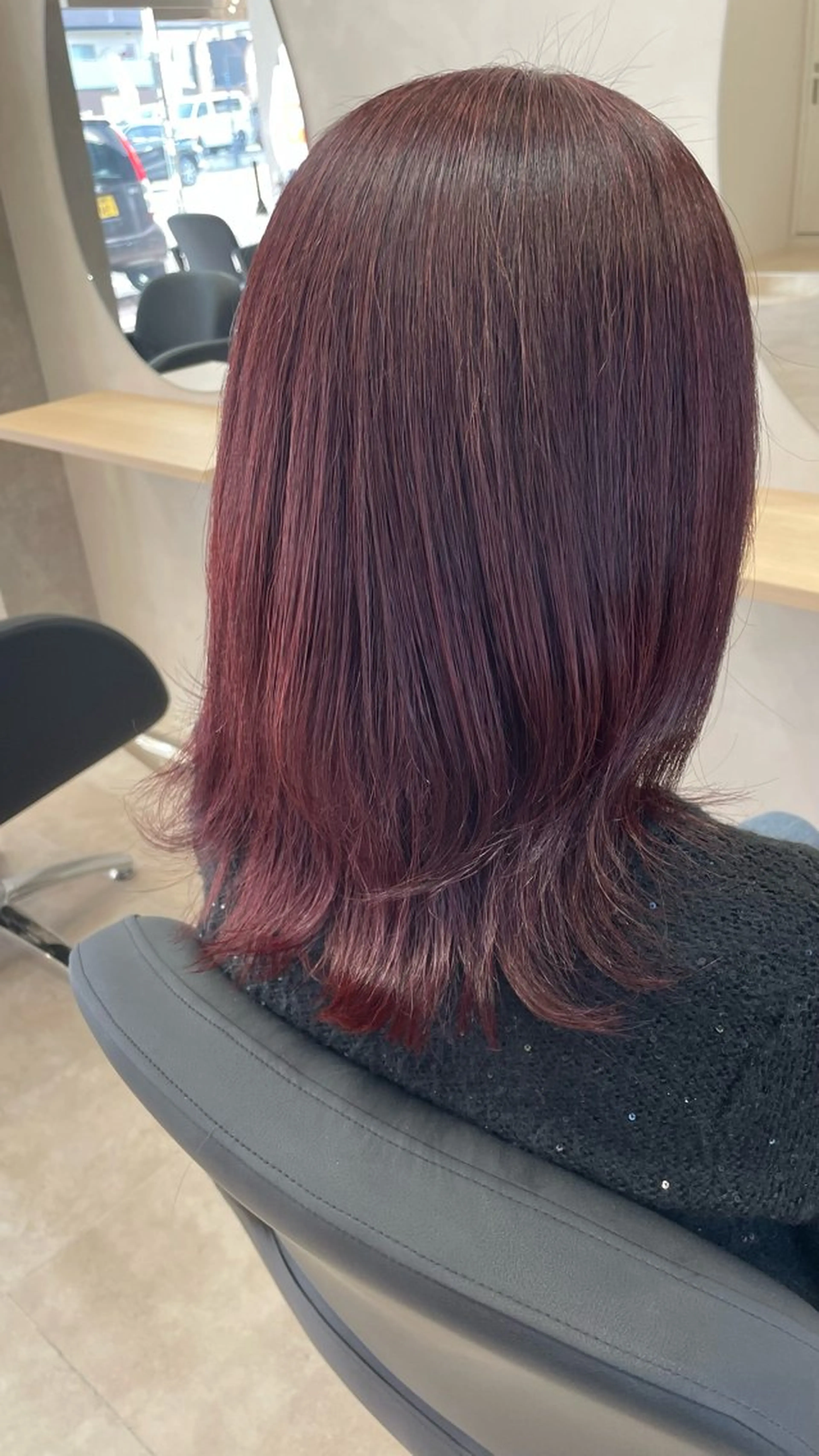 カラー レッドカラー cyaco g所属・大原 望愛のヘアスタイル