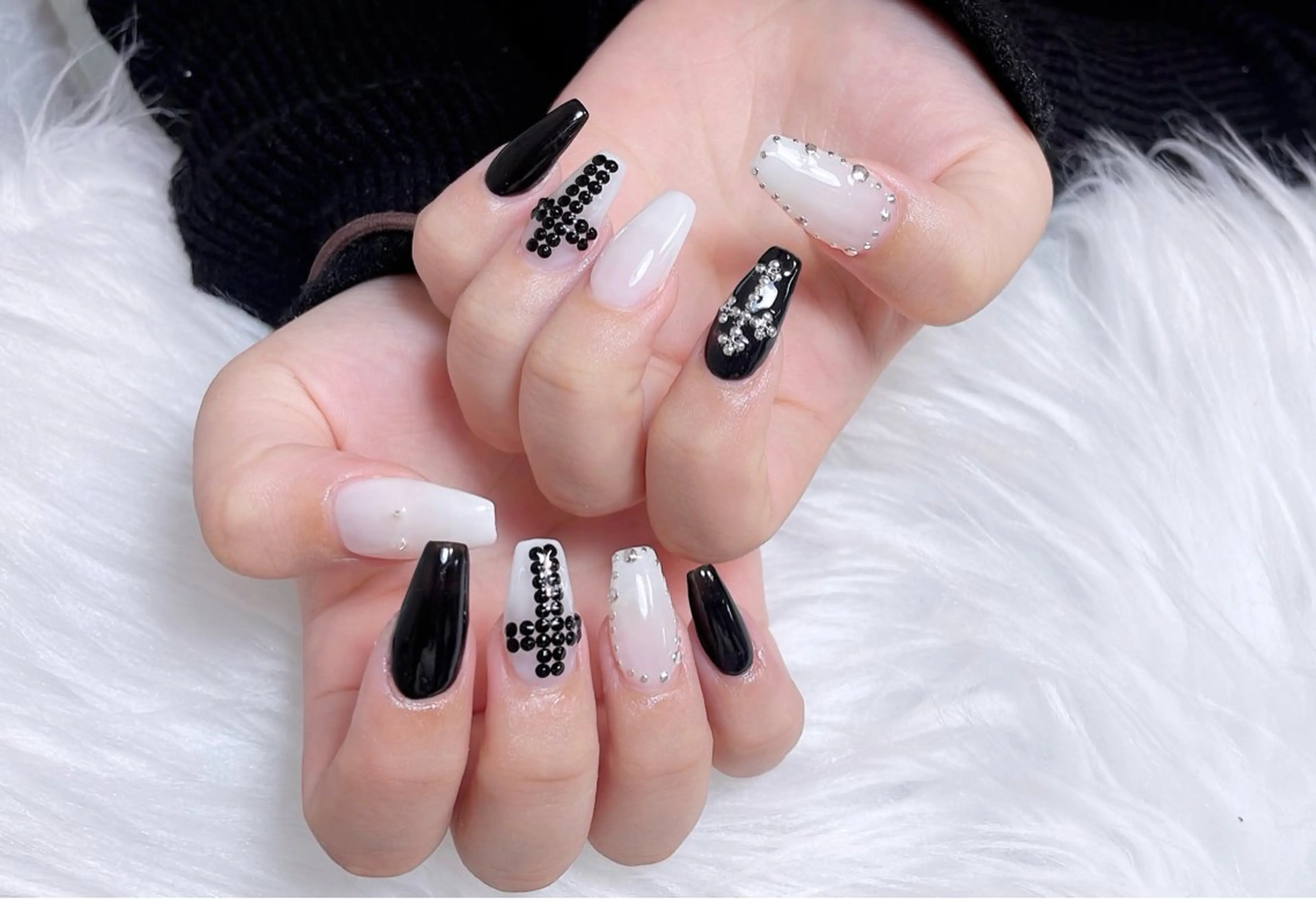 ネイル アニマル柄 チークネイル フラッシュネイル フットネイル フレンチネイル ハンドネイル B·U Nail大宮 長さだし専門店のネイルデザイン