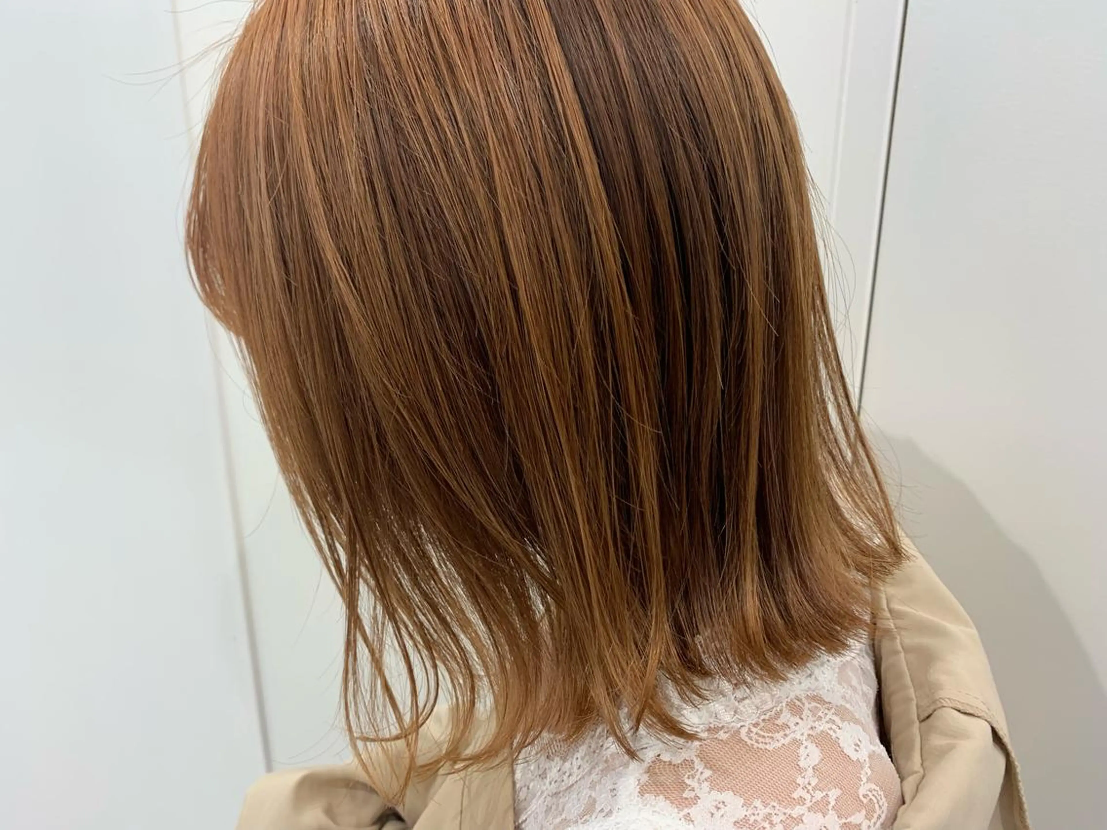 ミディアム 伸ばしかけ カット ヘアカラー 縮毛矯正 透明感♡︎♡︎ 佐々木早苗のヘアスタイル