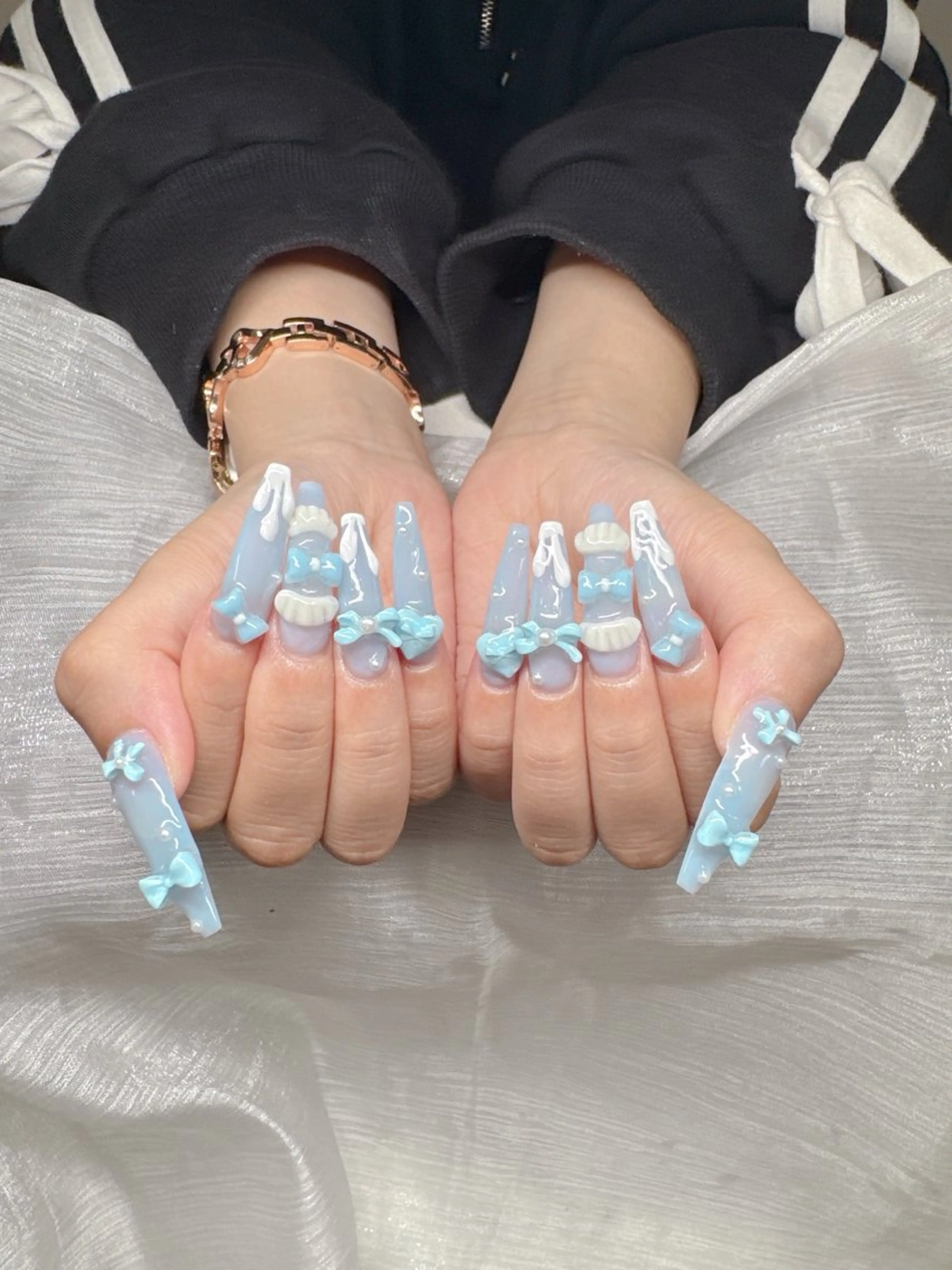 ネイル オーロラネイル チークネイル 長さ出し フットネイル フレンチネイル ハンドネイル Lee Ainのネイルデザイン