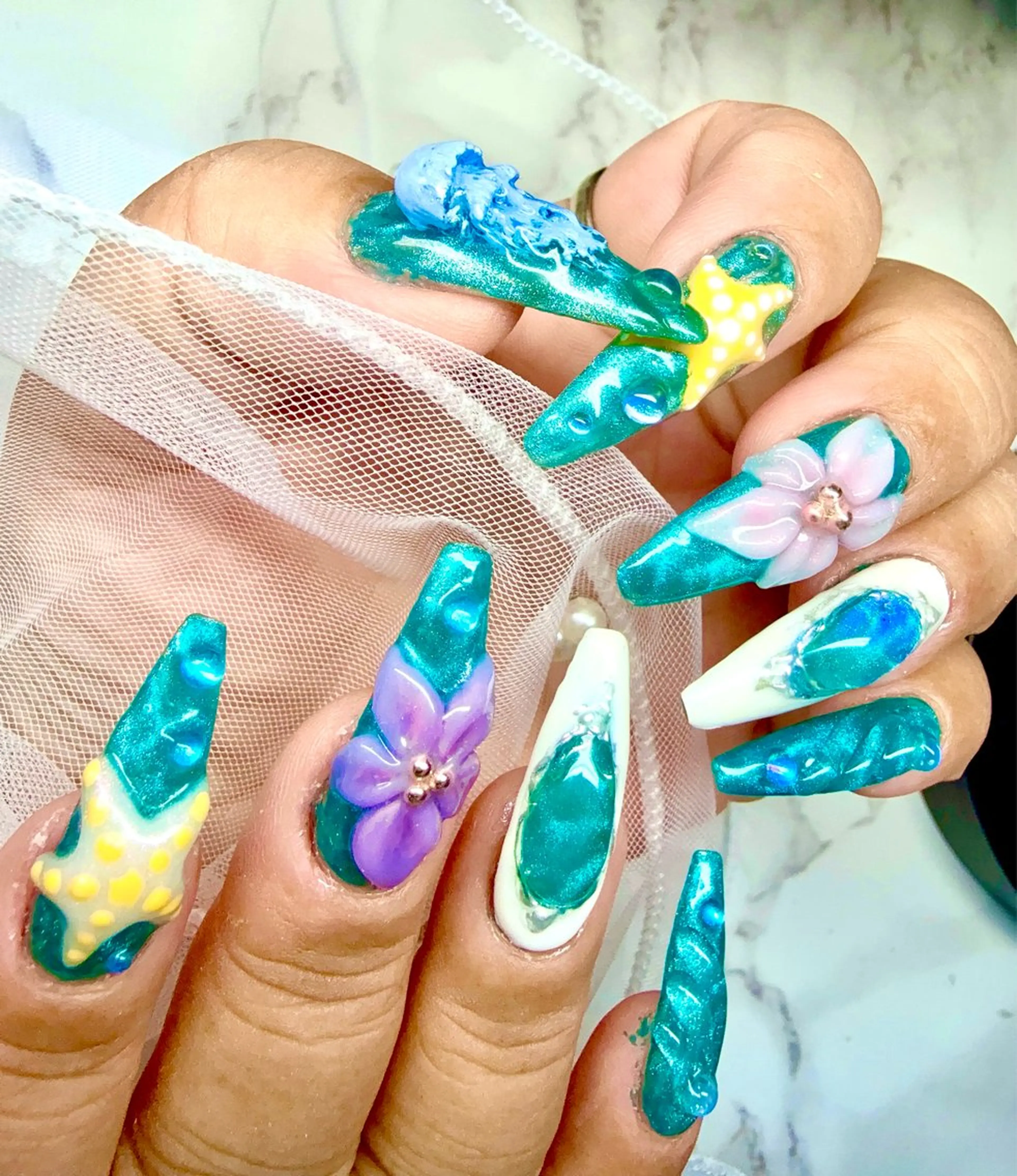 ネイル アートネイル チークネイル フレンチネイル 氷ネイル・うるうるネイル キラキラネイル M.N_ nailのネイルデザイン