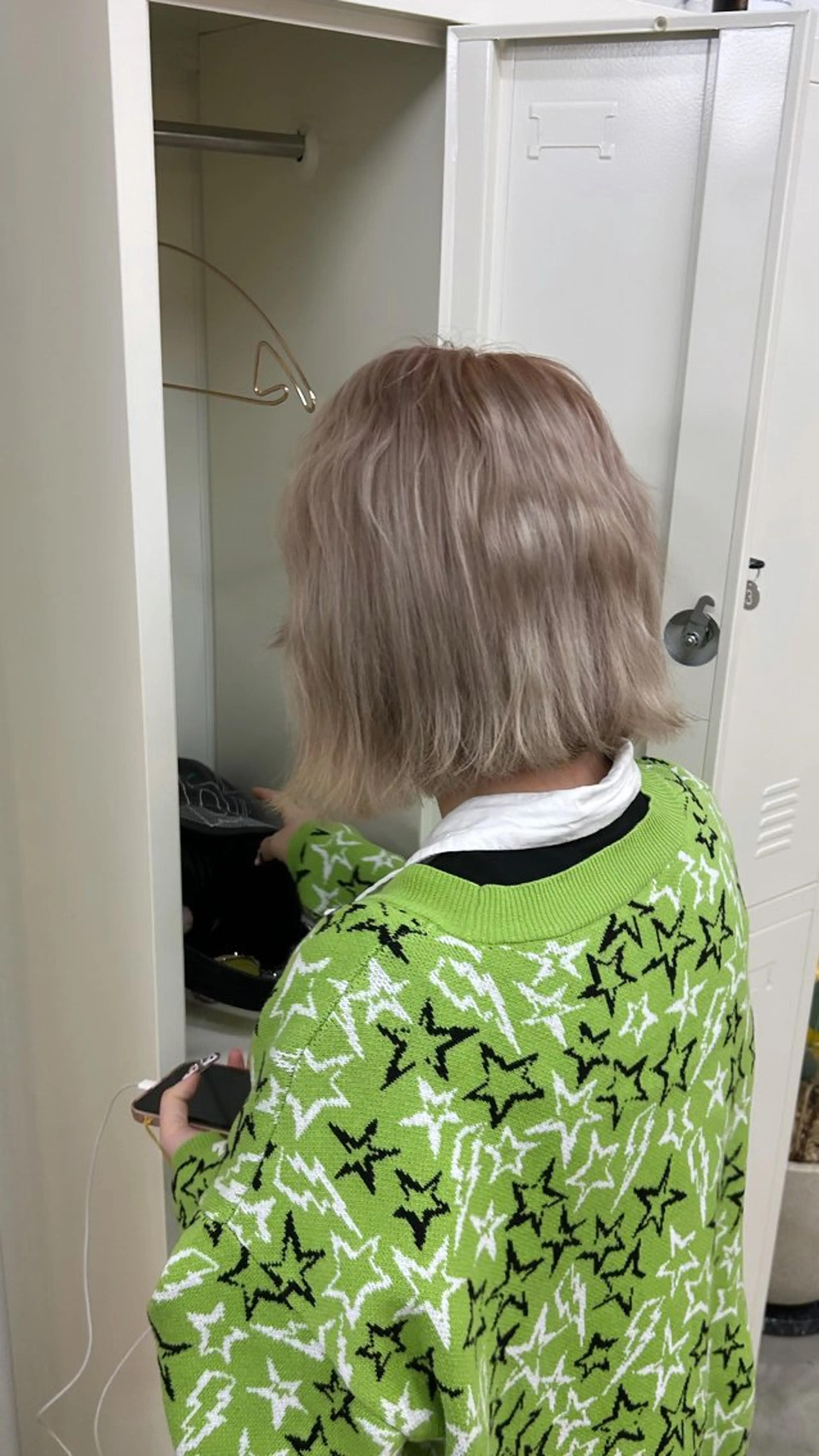 ショート カラー ベージュカラー ダブルカラー ミルクティーベージュ Vers所属・ほのか/西大橋/ /堀江/四ツ橋のヘアスタイル