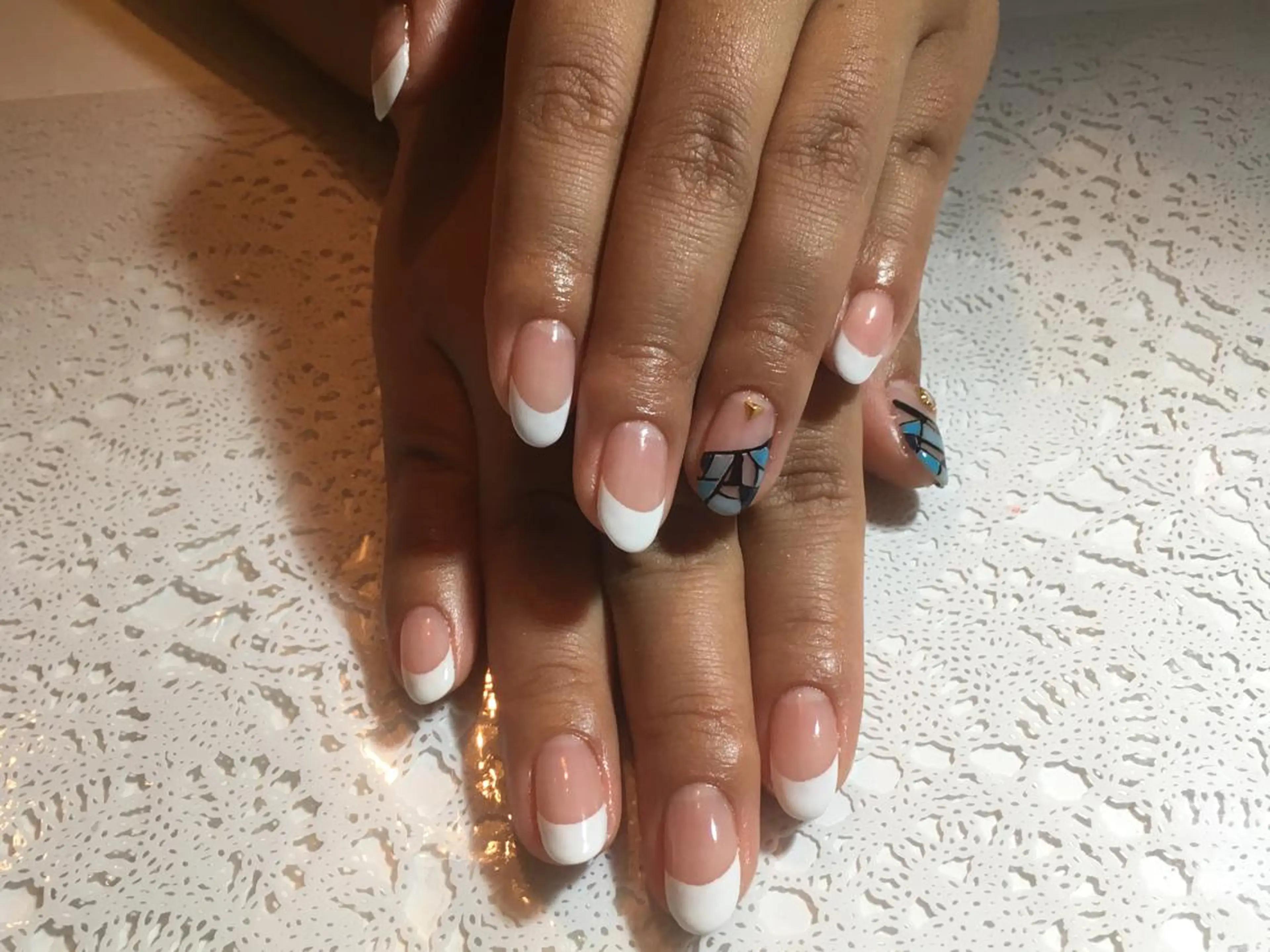 ネイル フレンチネイル 古川 里美のネイルデザイン