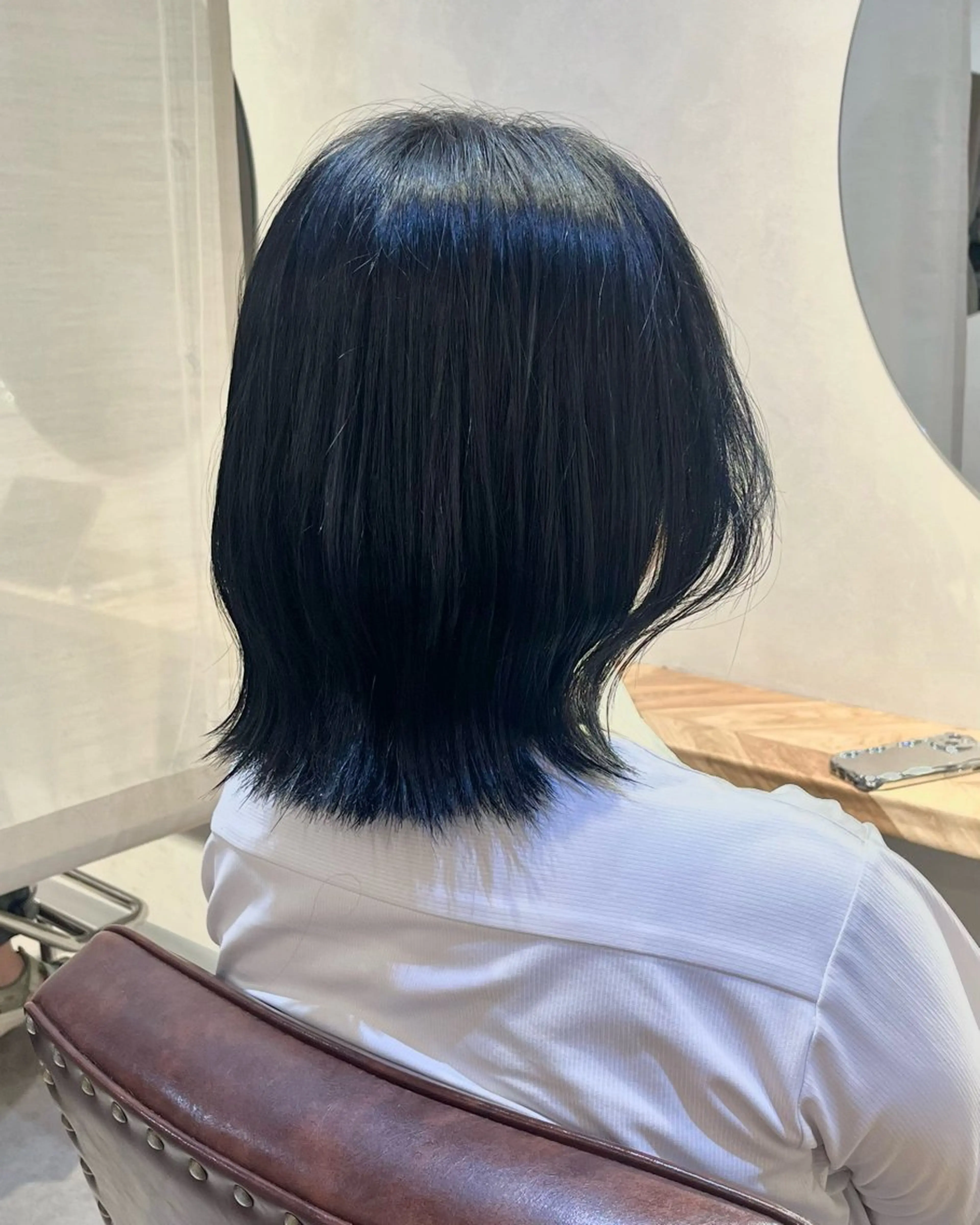 ミディアム カラー 黒髪 ブルーカラー ブルーブラック 山村 野々羽のヘアスタイル