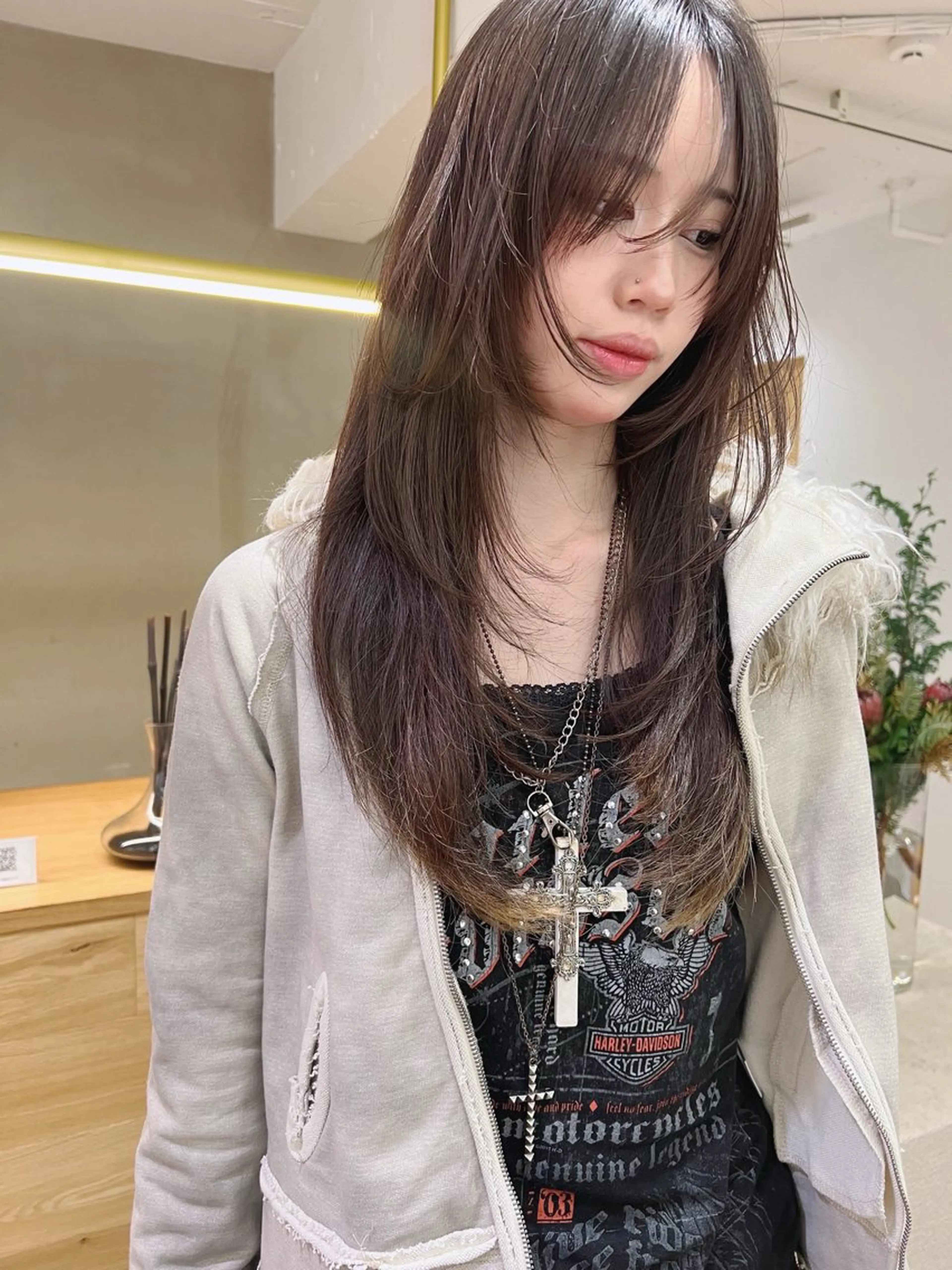 ロング カット 透明感🎀LOREN エリコ🌈のヘアスタイル