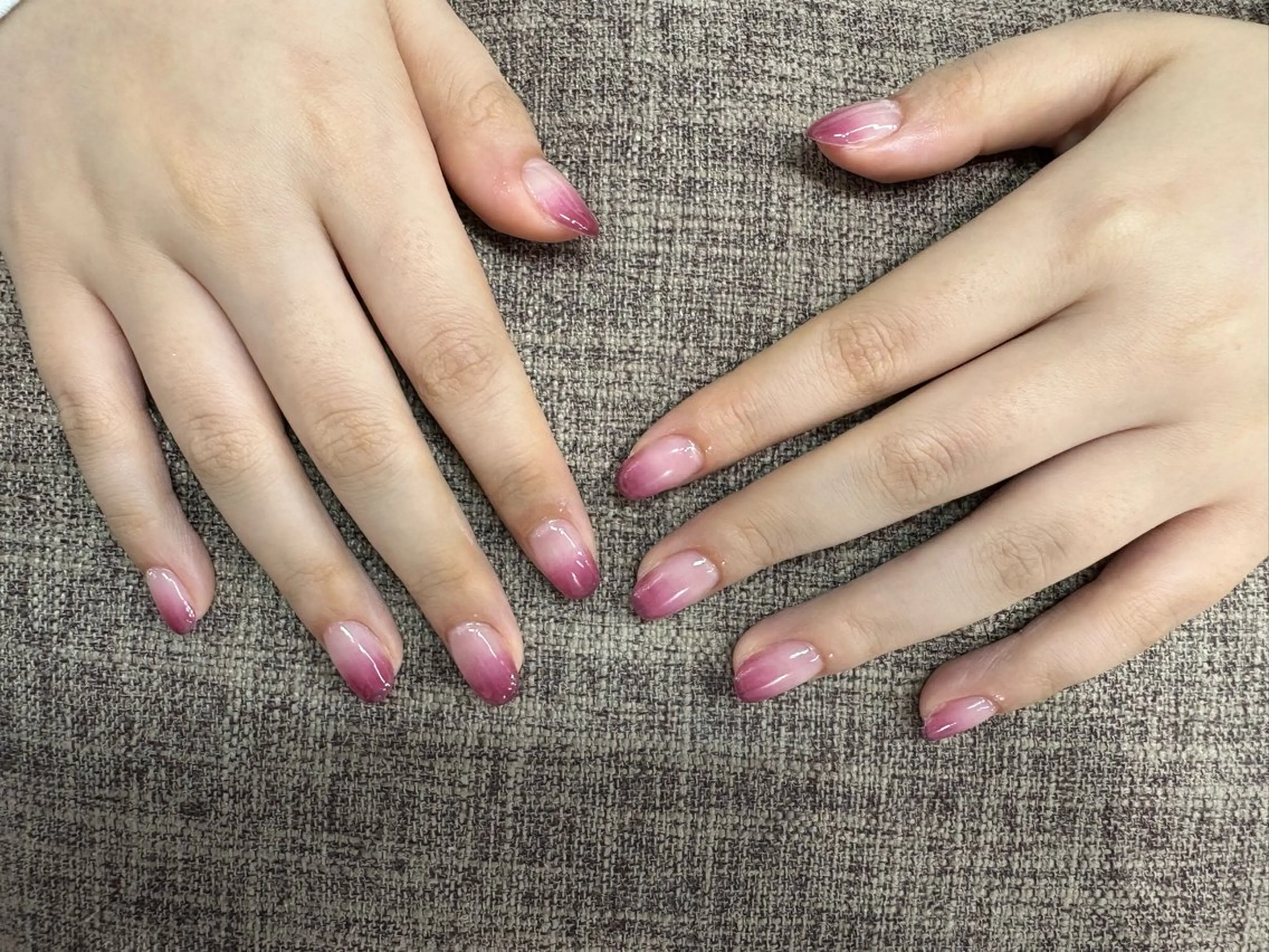 ネイル グラデーション 海老原 歩のネイルデザイン