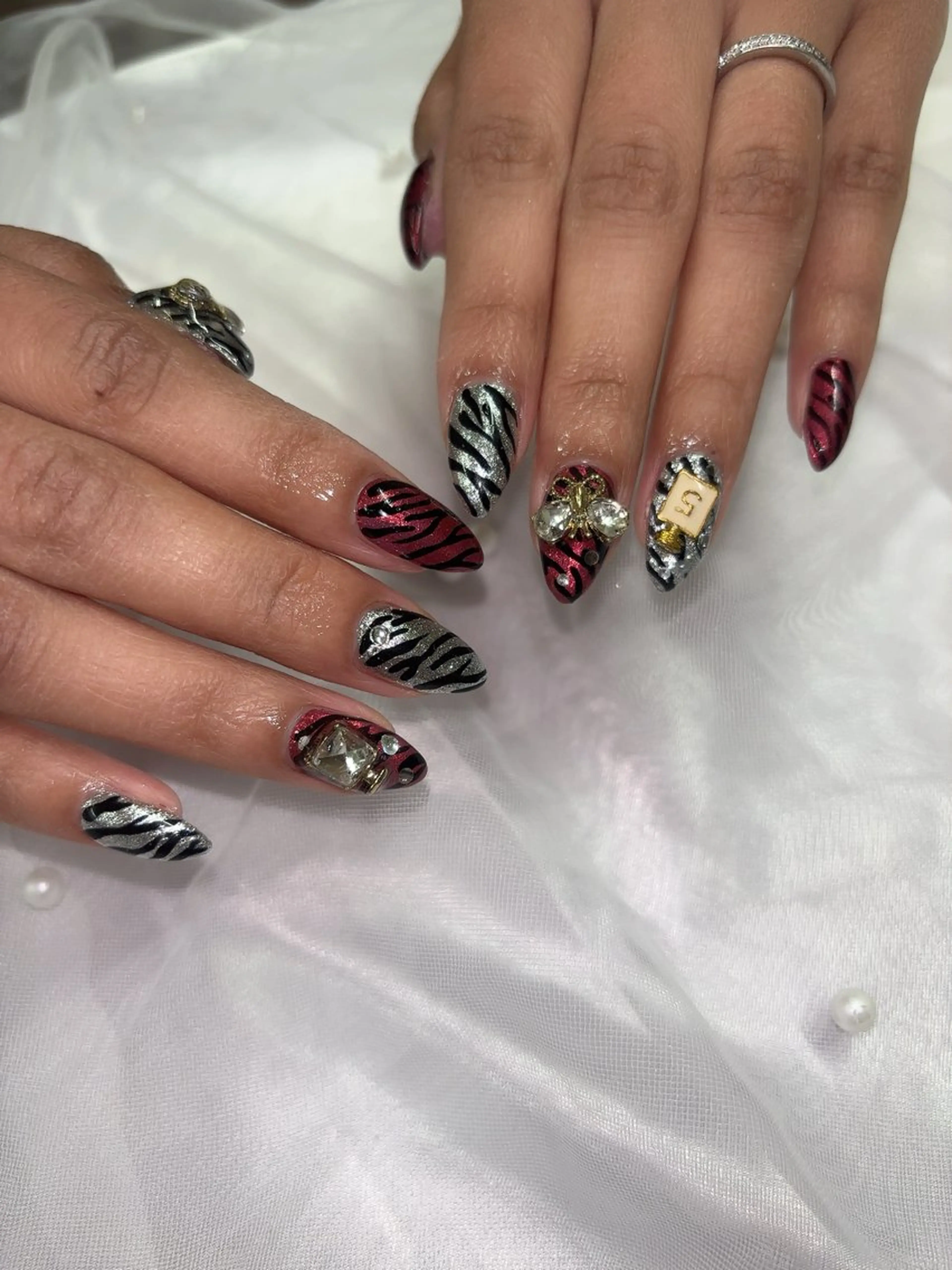 ネイル ハンドネイル Natsumi _RIRANのネイルデザイン