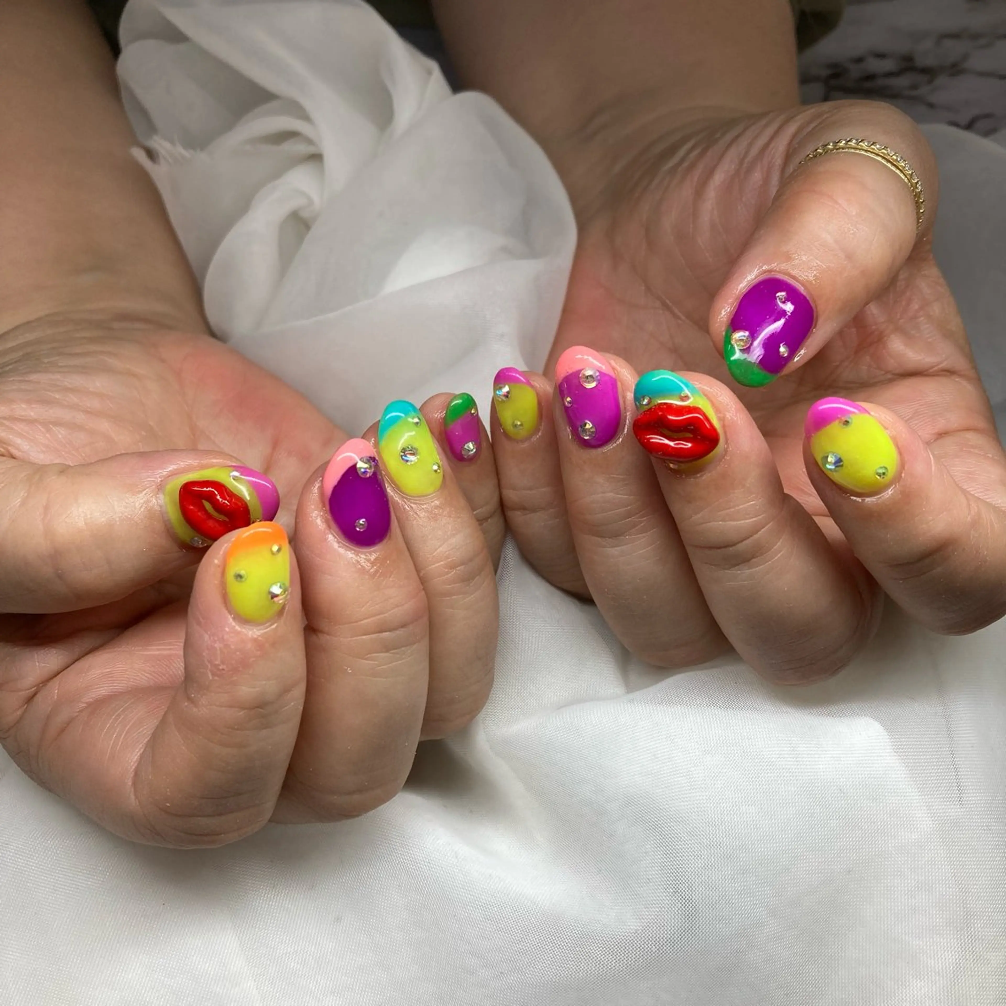 ネイル 長さ出し フレンチネイル グラデーション マグネットネイル メンズネイル ハンドネイル Gracias. rieのネイルデザイン