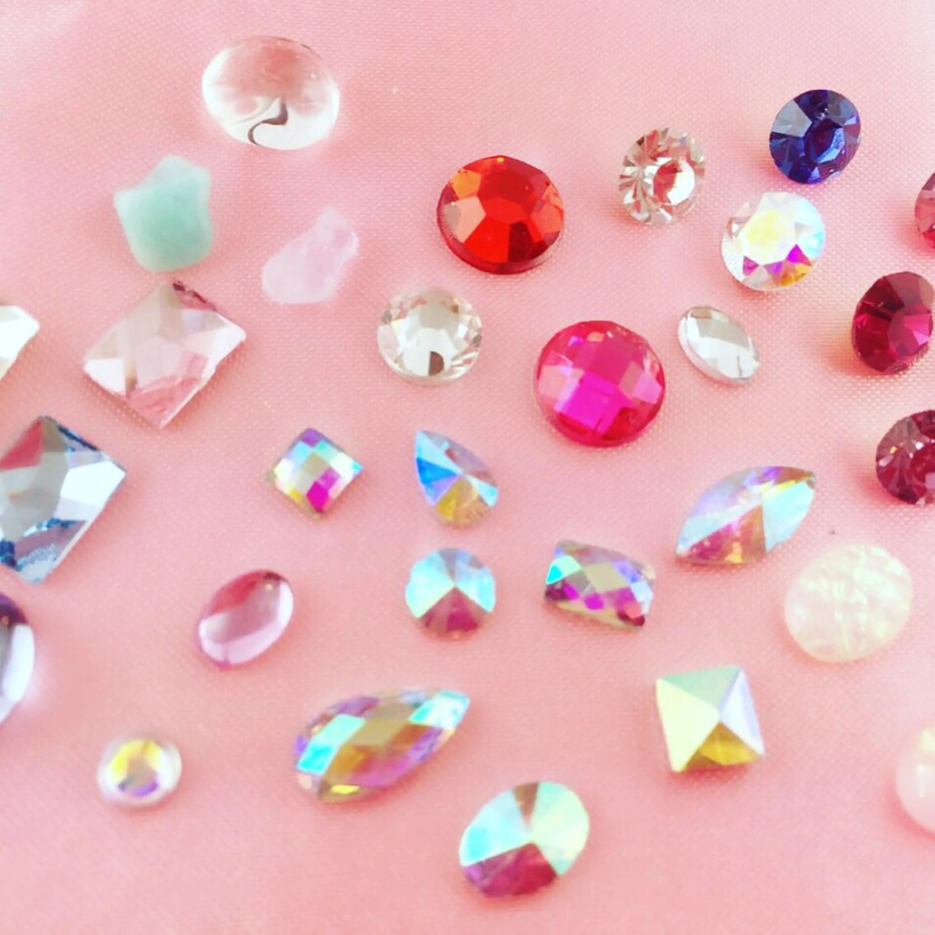 ショート カラー パーマ ヘアアレンジ メンズ キッズ ネイル マツエク・マツパ 付け放題 夏ネイル NAILSGOGO shibuyaのネイルデザイン