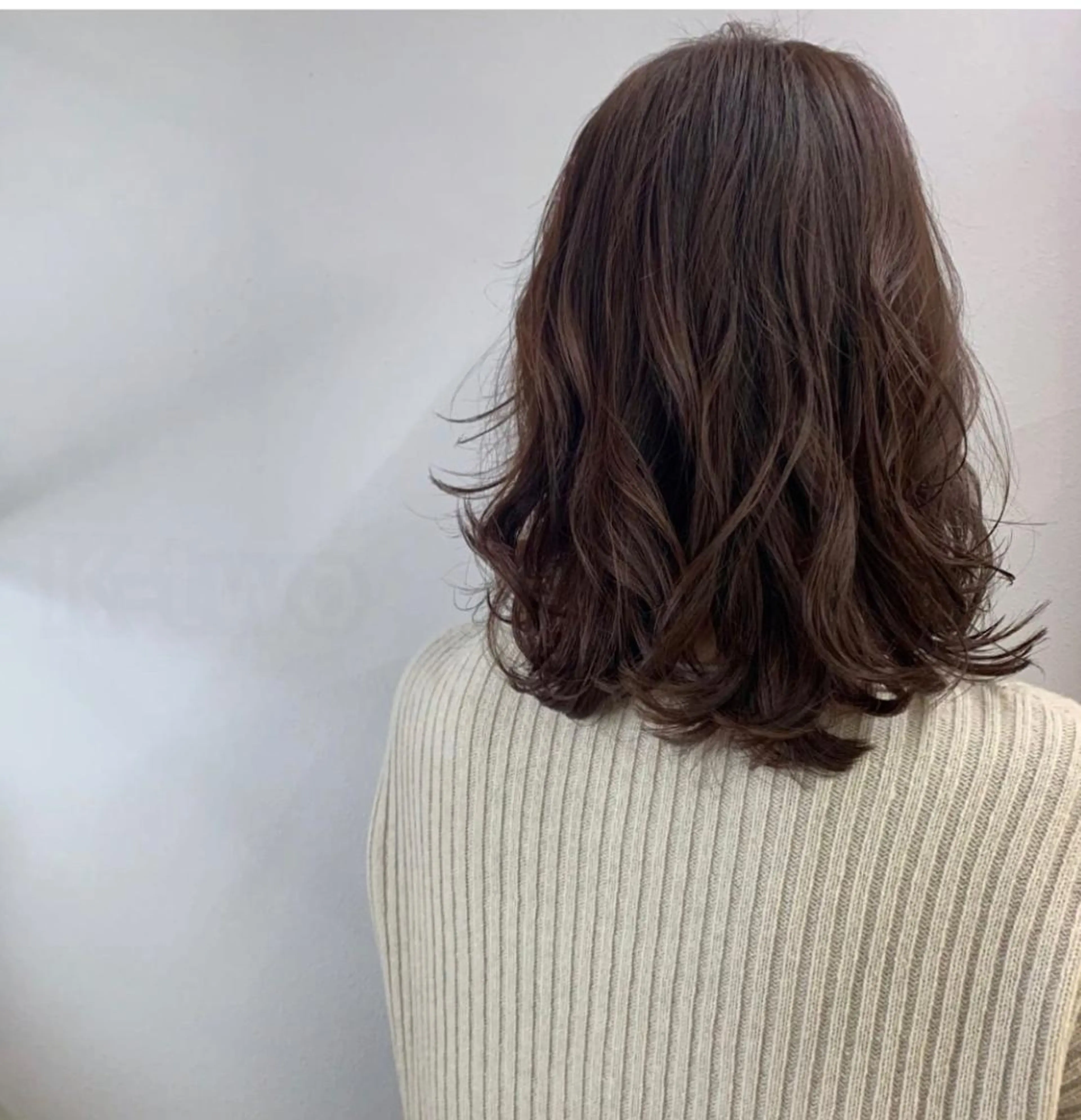 パーマ KNOWHOW京都所属・トレンド/顔まわり/ レイヤー/グレージュのヘアスタイル