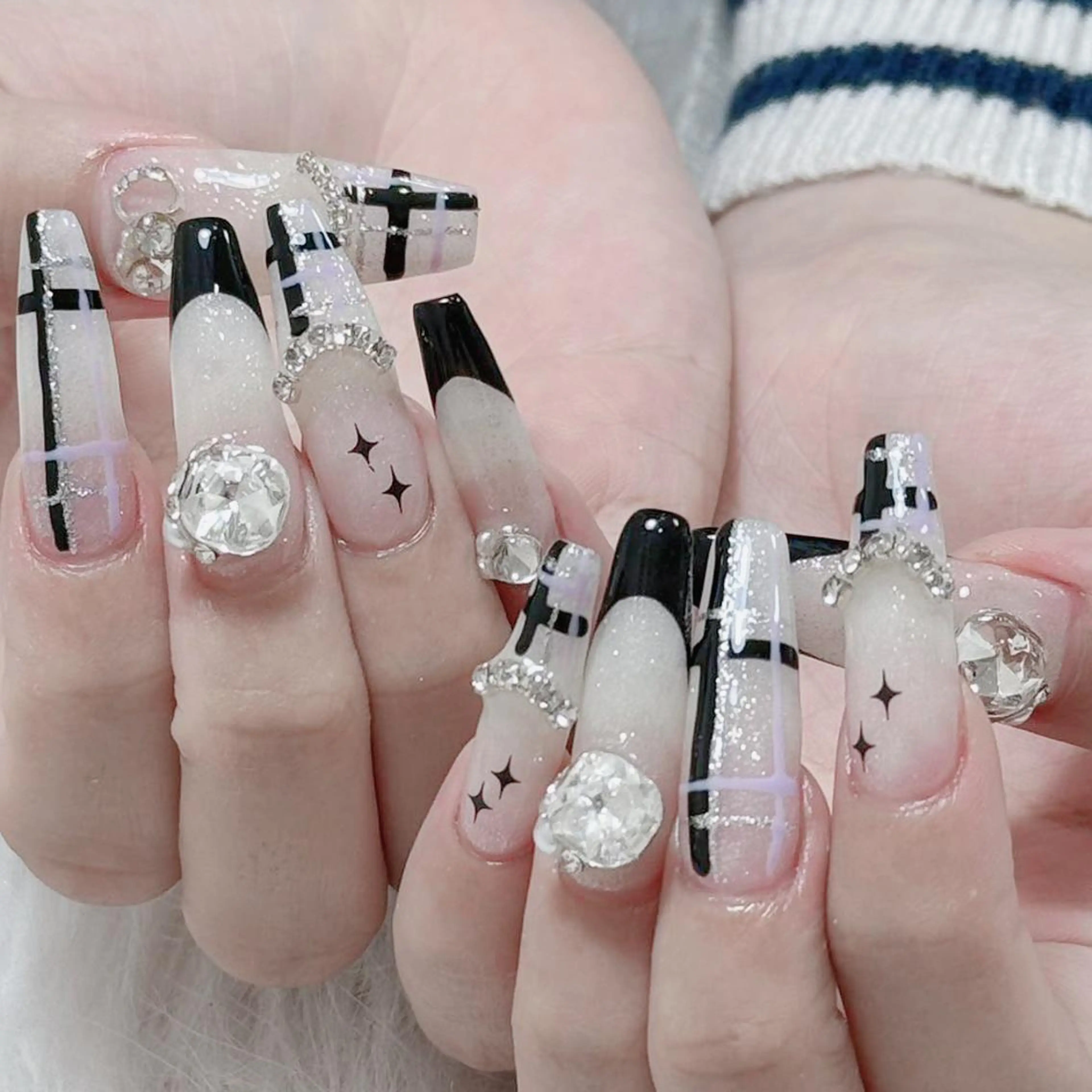 ネイル 持ち込み スカルプネイル Mio ⛱のネイルデザイン