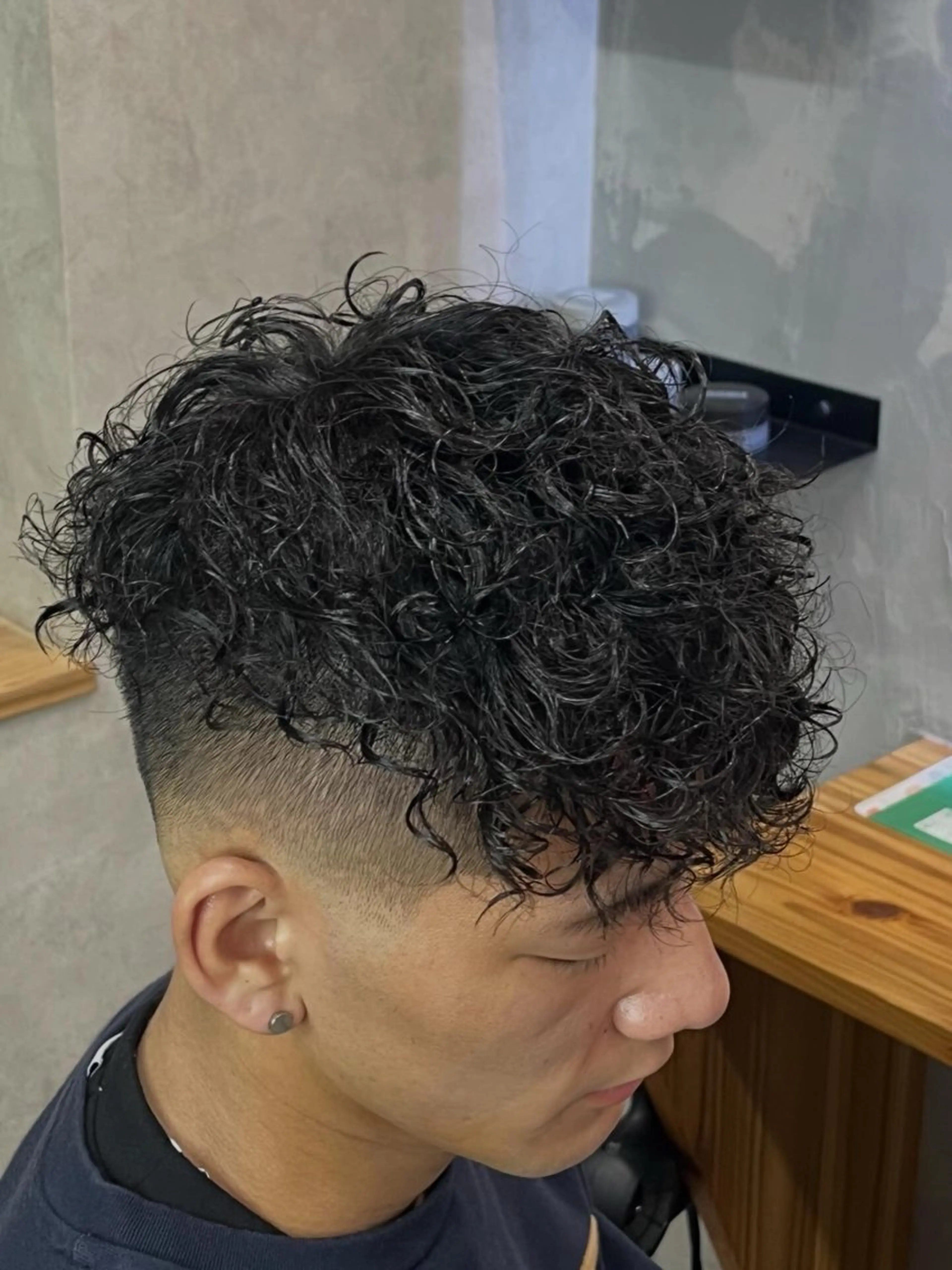 メンズカット+スペインカール(フェード⭕️)の写真