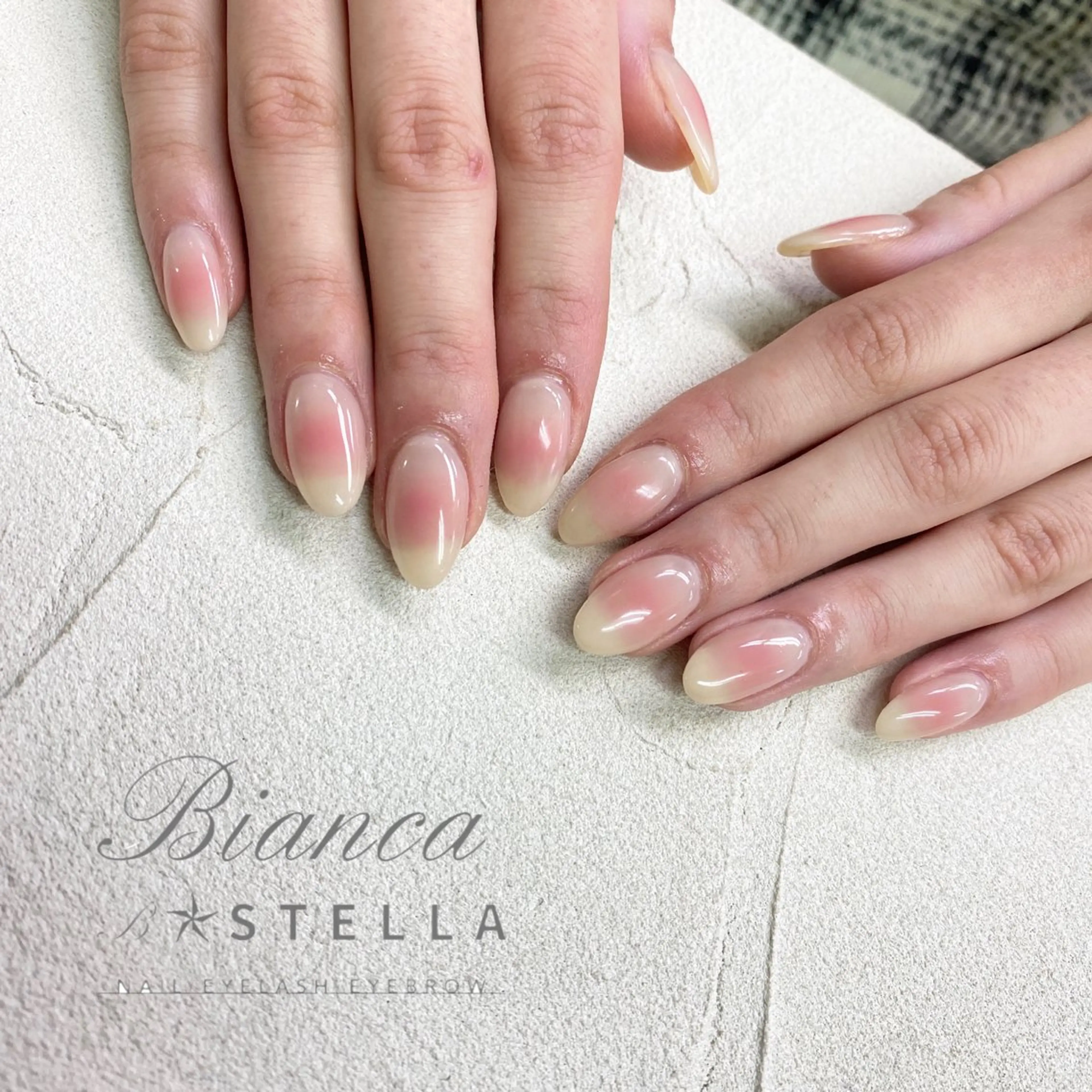 ネイル ハンドネイル Bianca🩶 TAMIYAのネイルデザイン