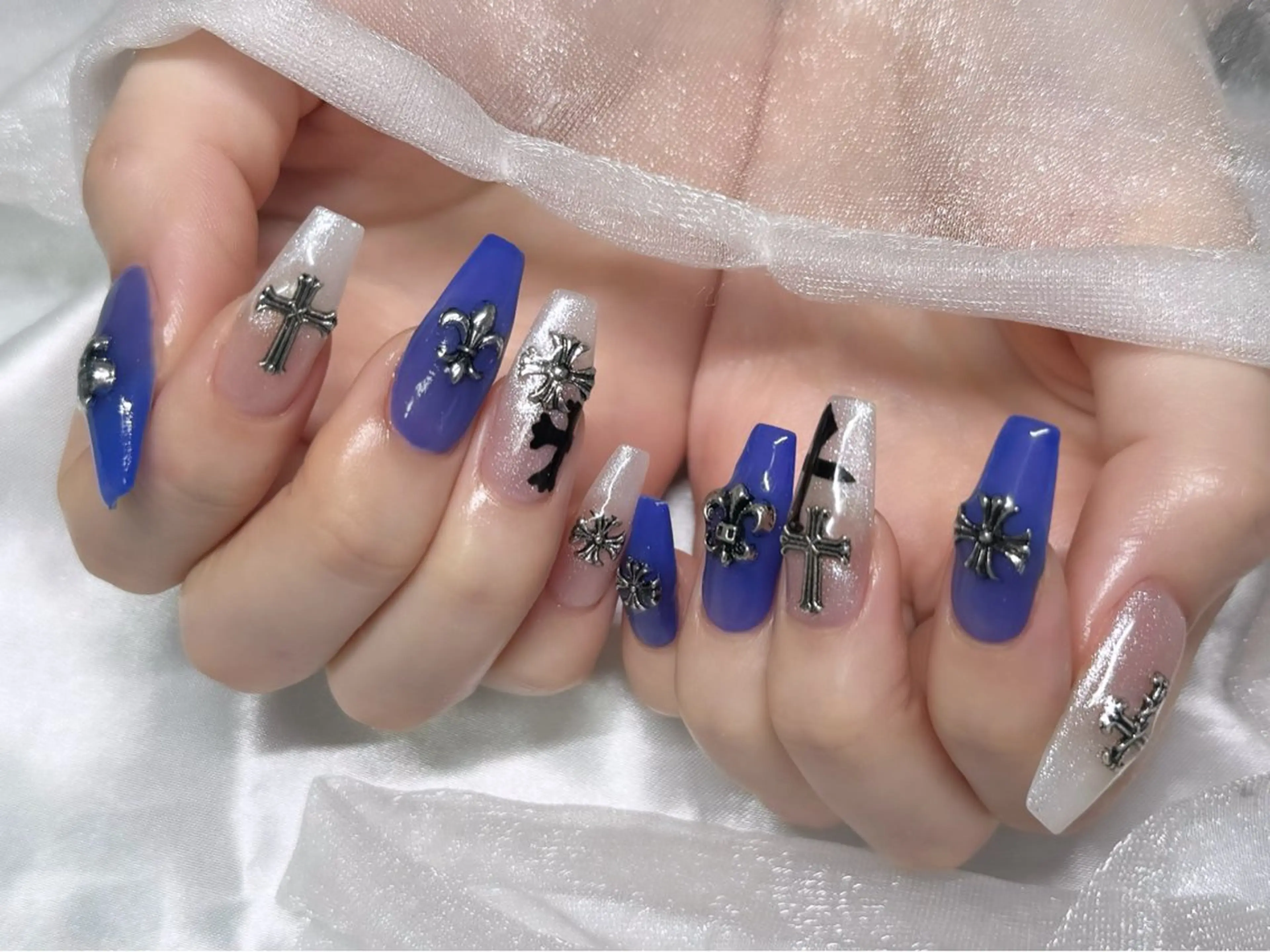 ネイル Roi〈ロワ〉 Yume🎀のネイルデザイン