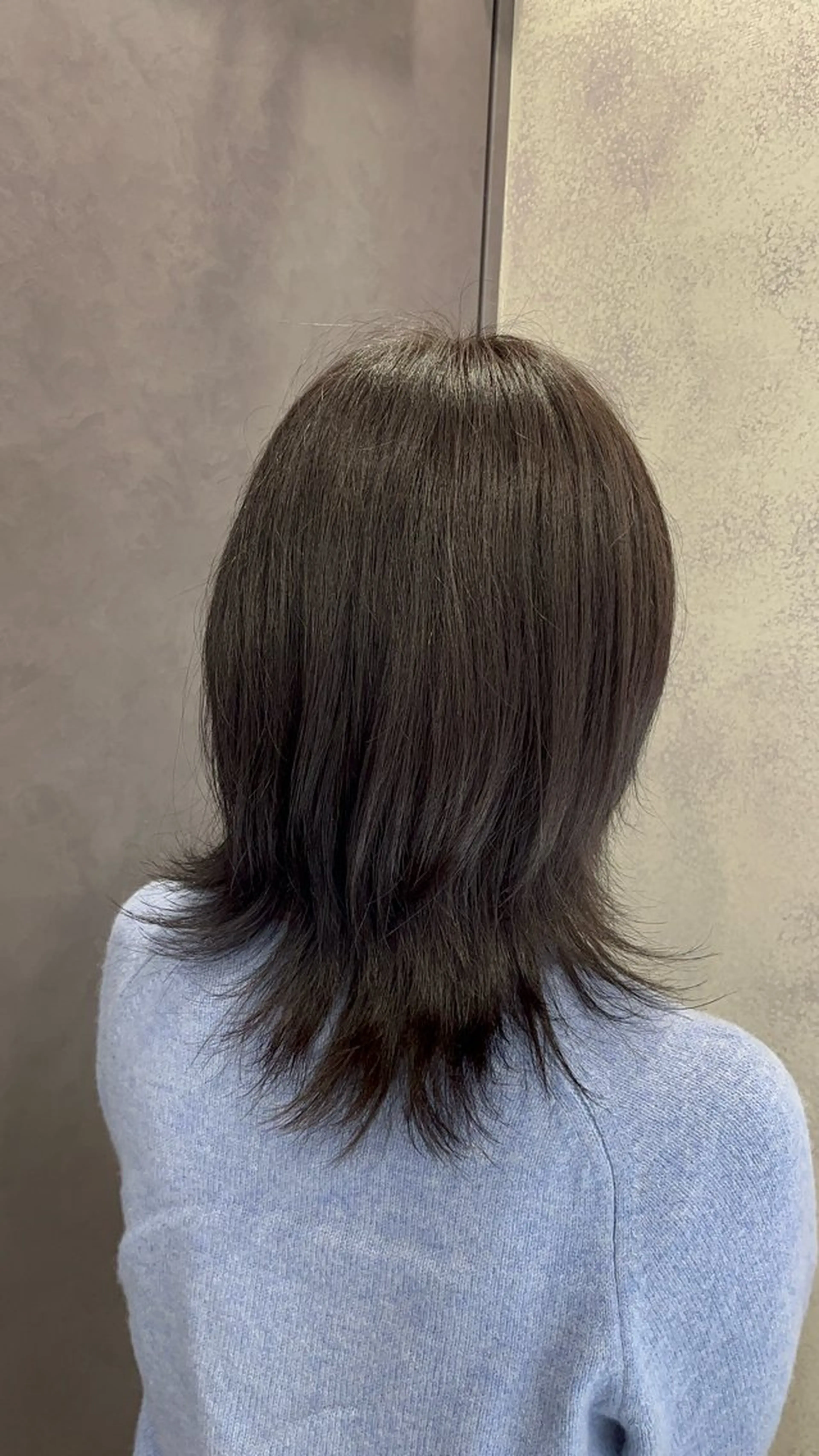 ミディアム 長尾 みのりのヘアスタイル