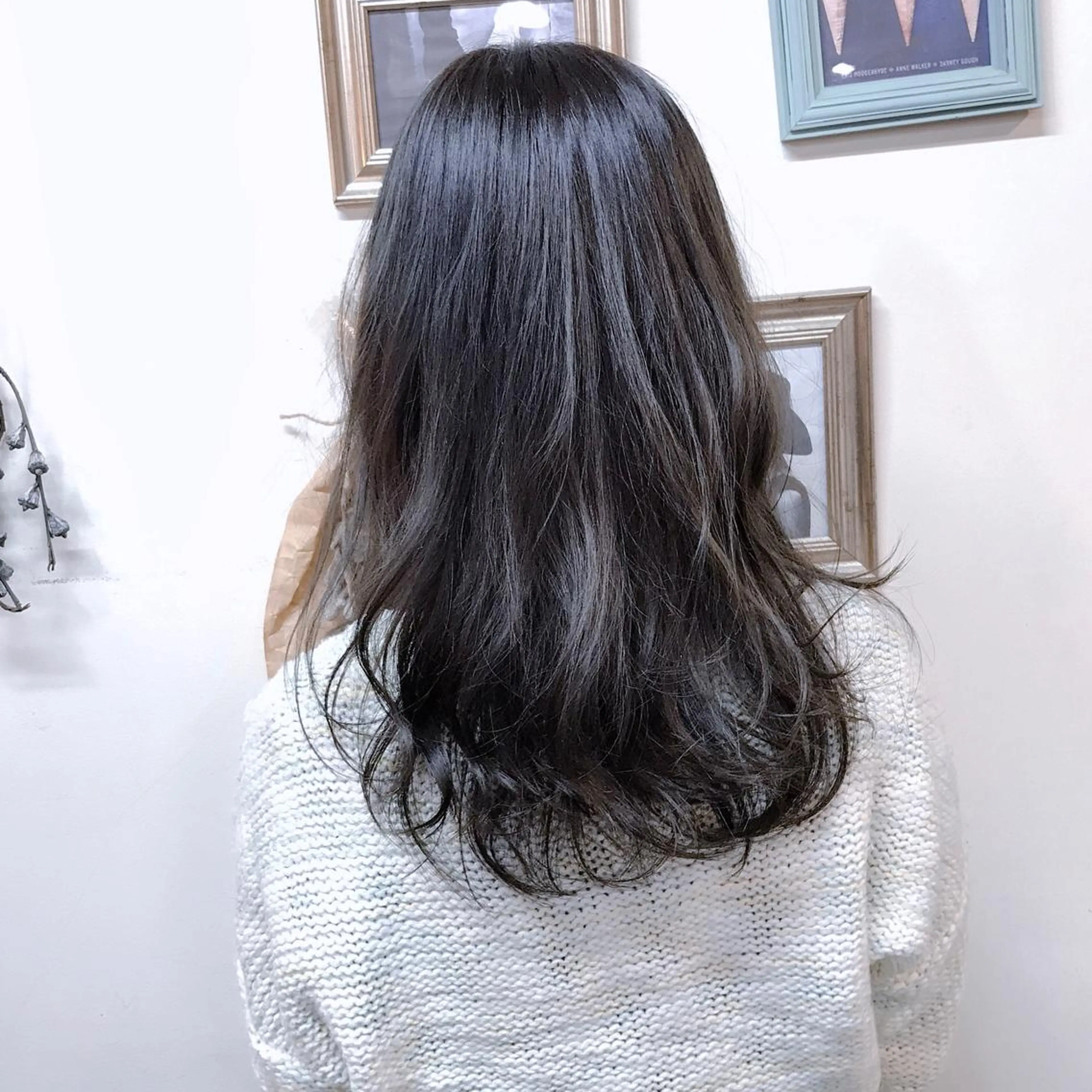 ロング カラー アッシュ 鈴木 美穂のヘアスタイル