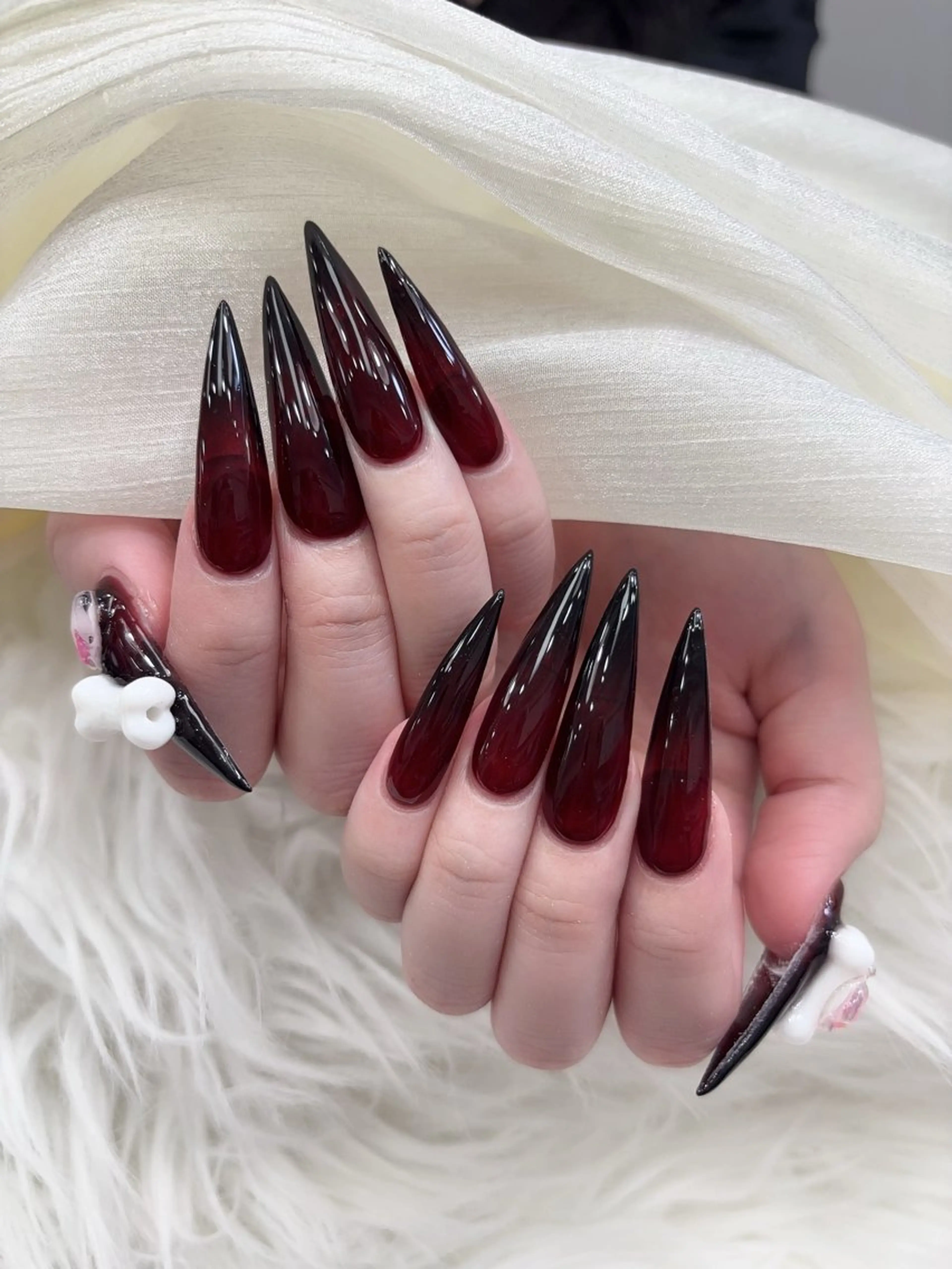 ネイル 成人式 マグネットネイル 大理石ネイル(マーブル) リボン 夏ネイル ハンドネイル MoMoA Nail ネイル長さ出し専門店のネイルデザイン