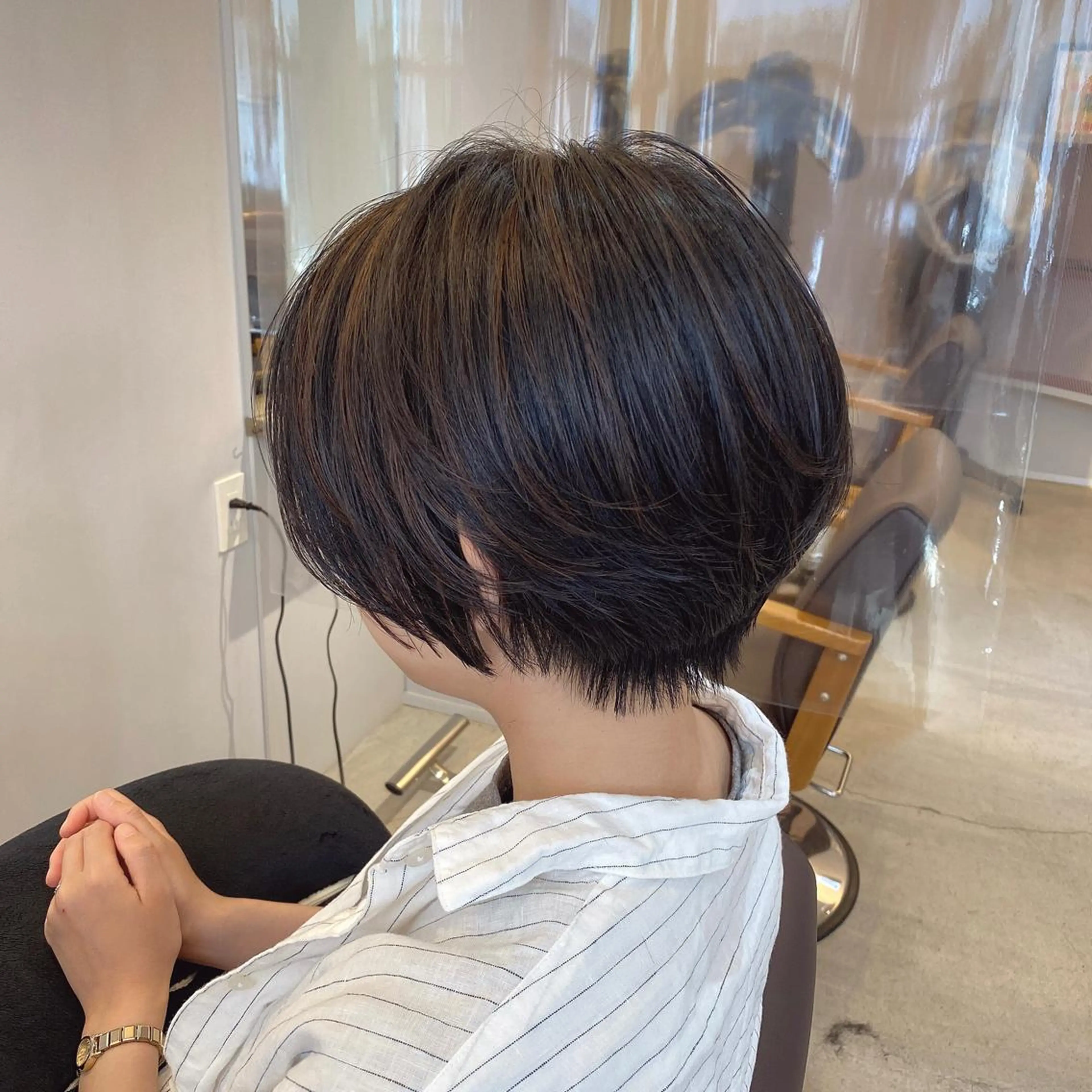 ショート 顔周りデザイン/ ママ美容師/濱ほのかのヘアスタイル