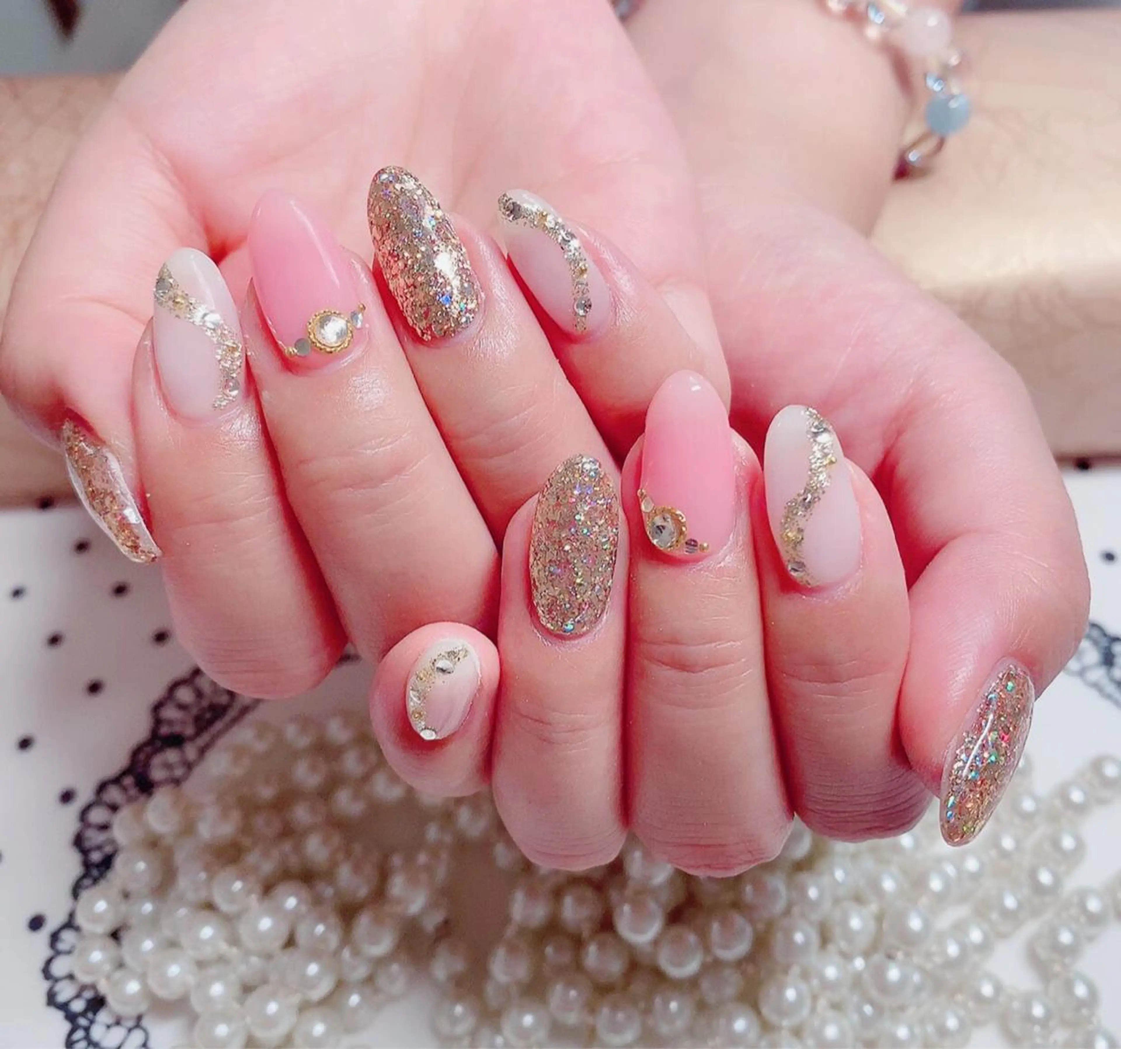 ネイル ハンドネイル マジックミラー所属・マジック ミラーのネイルデザイン