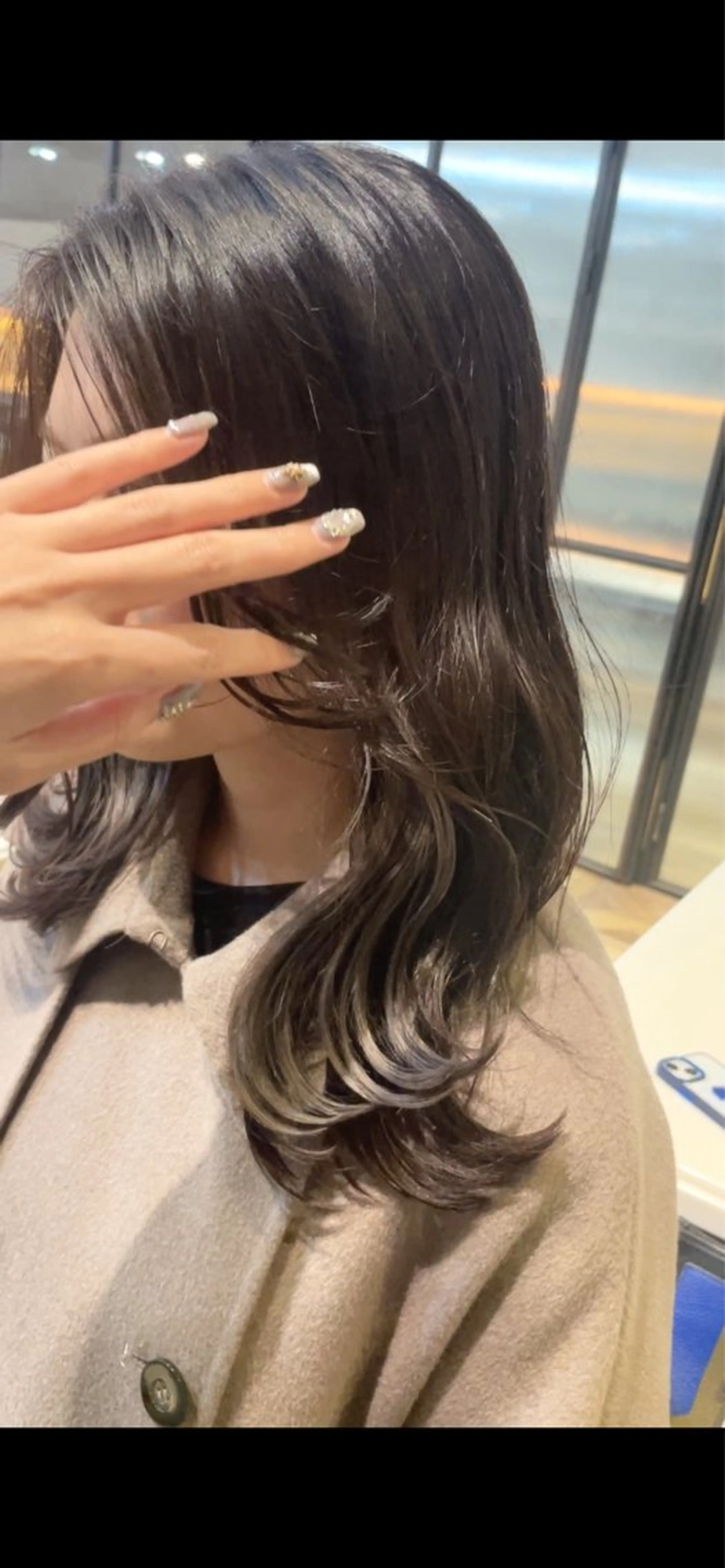 ロング カラー グレージュ くびれヘア カット ヘアカラー トリートメント BEBE所属・ご新規様限定 透明感カラーKANAのヘアスタイル