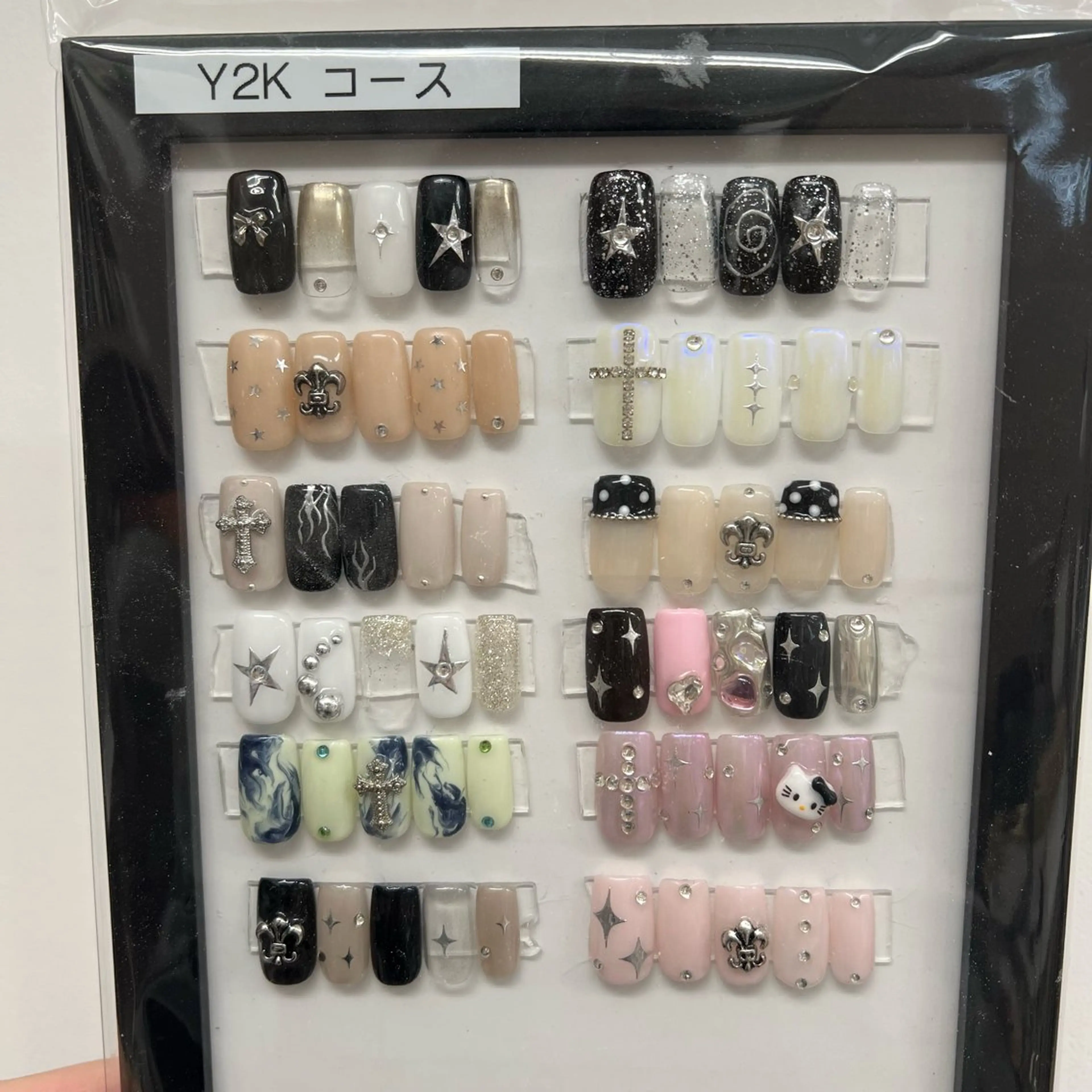 ネイル ハンドネイル KANGORI Nのネイルデザイン