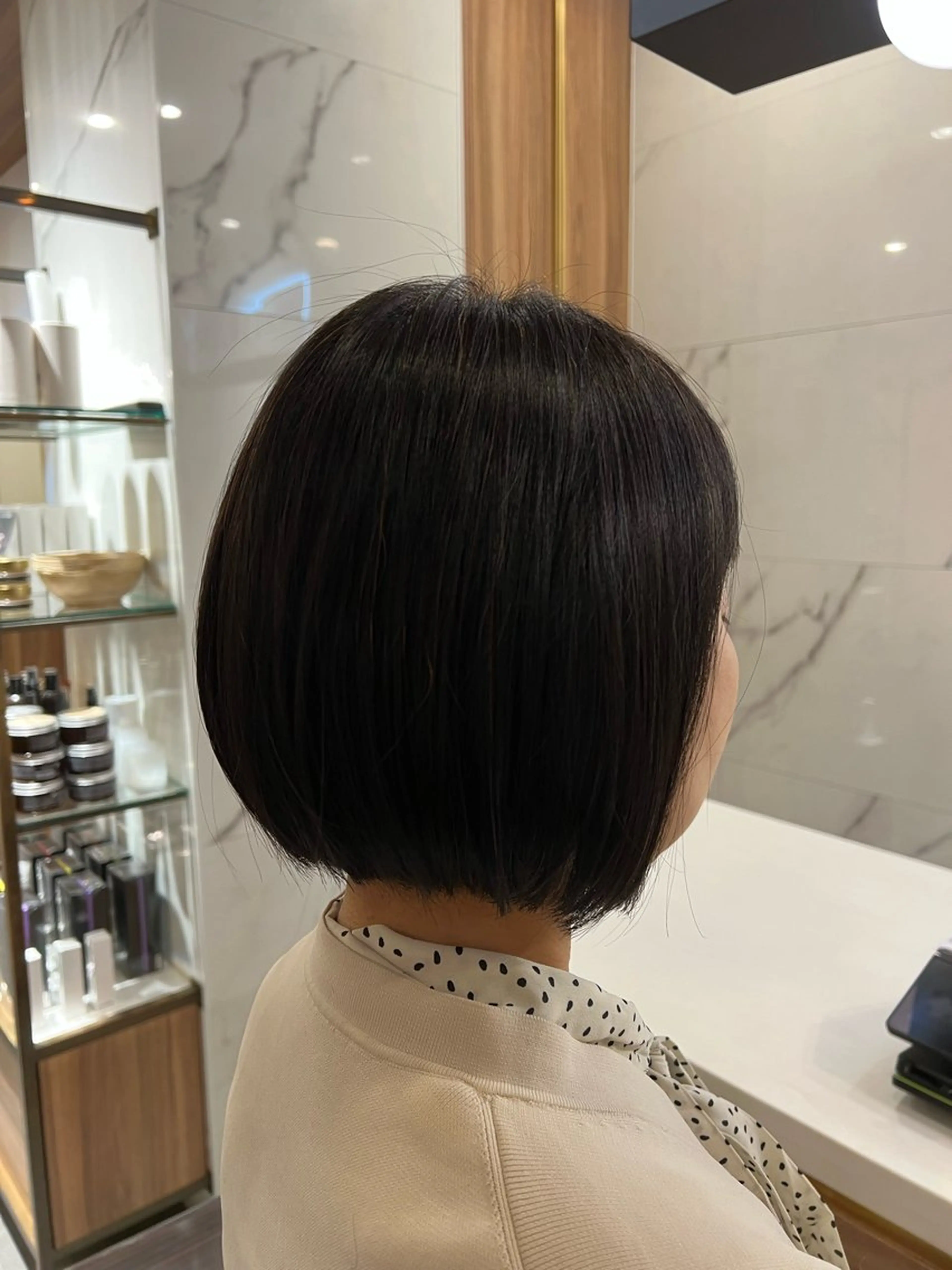 ショート 村中 逸紀のヘアスタイル