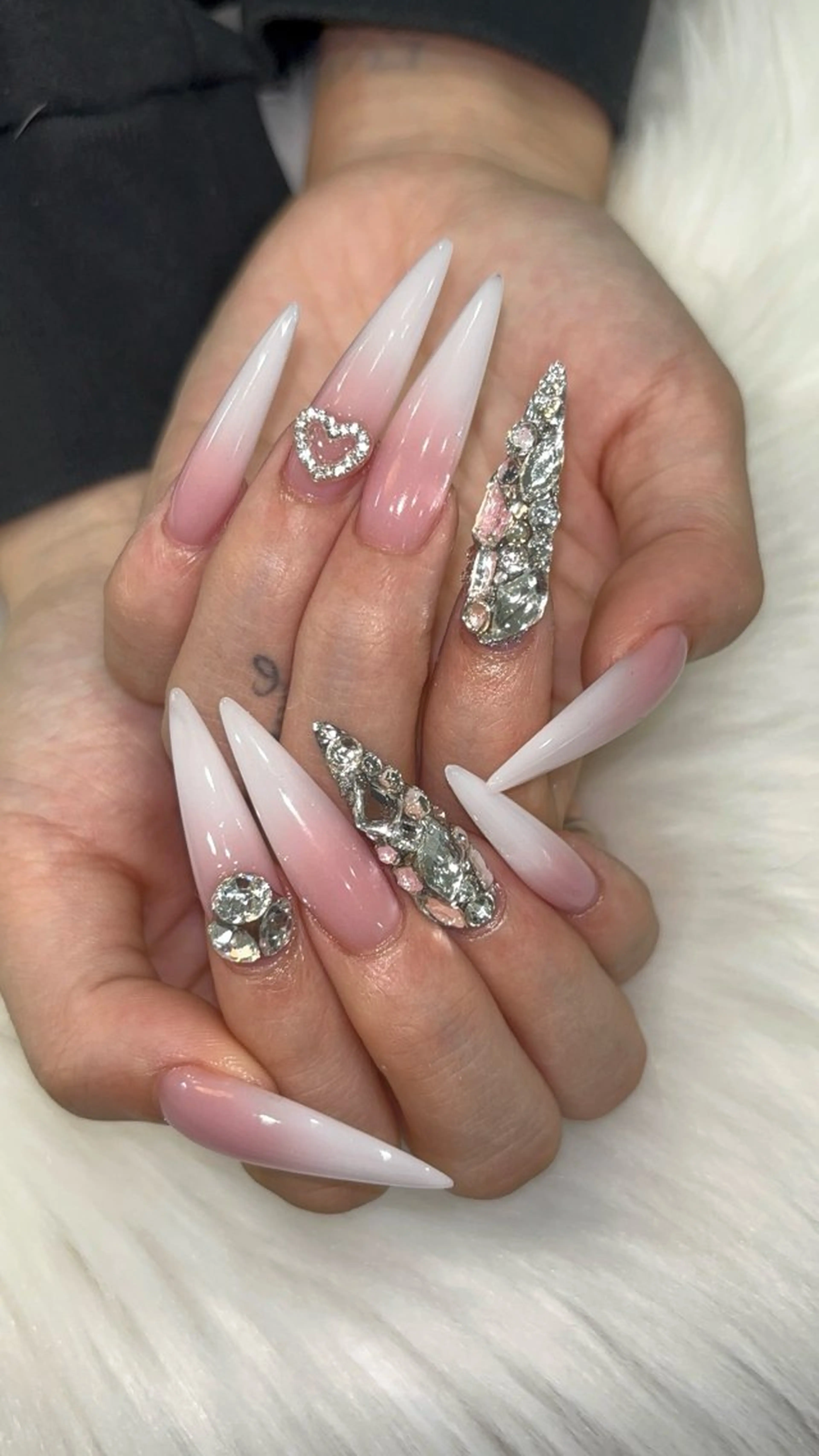 ネイル ハンドネイル nail salon FLEEKのネイルデザイン