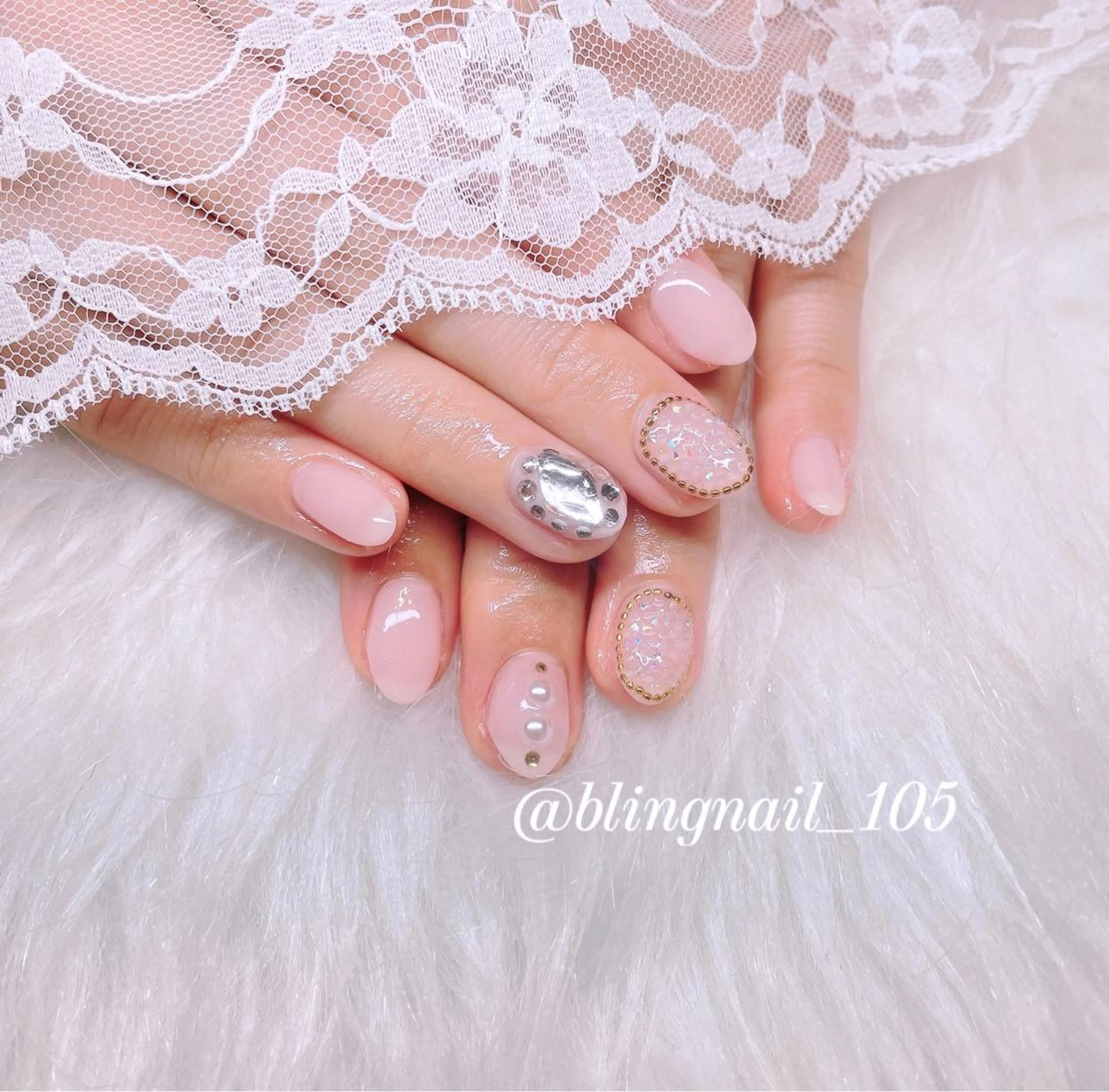 ネイル 23時まで❤︎韓国、 ワンホンネイルのネイルデザイン