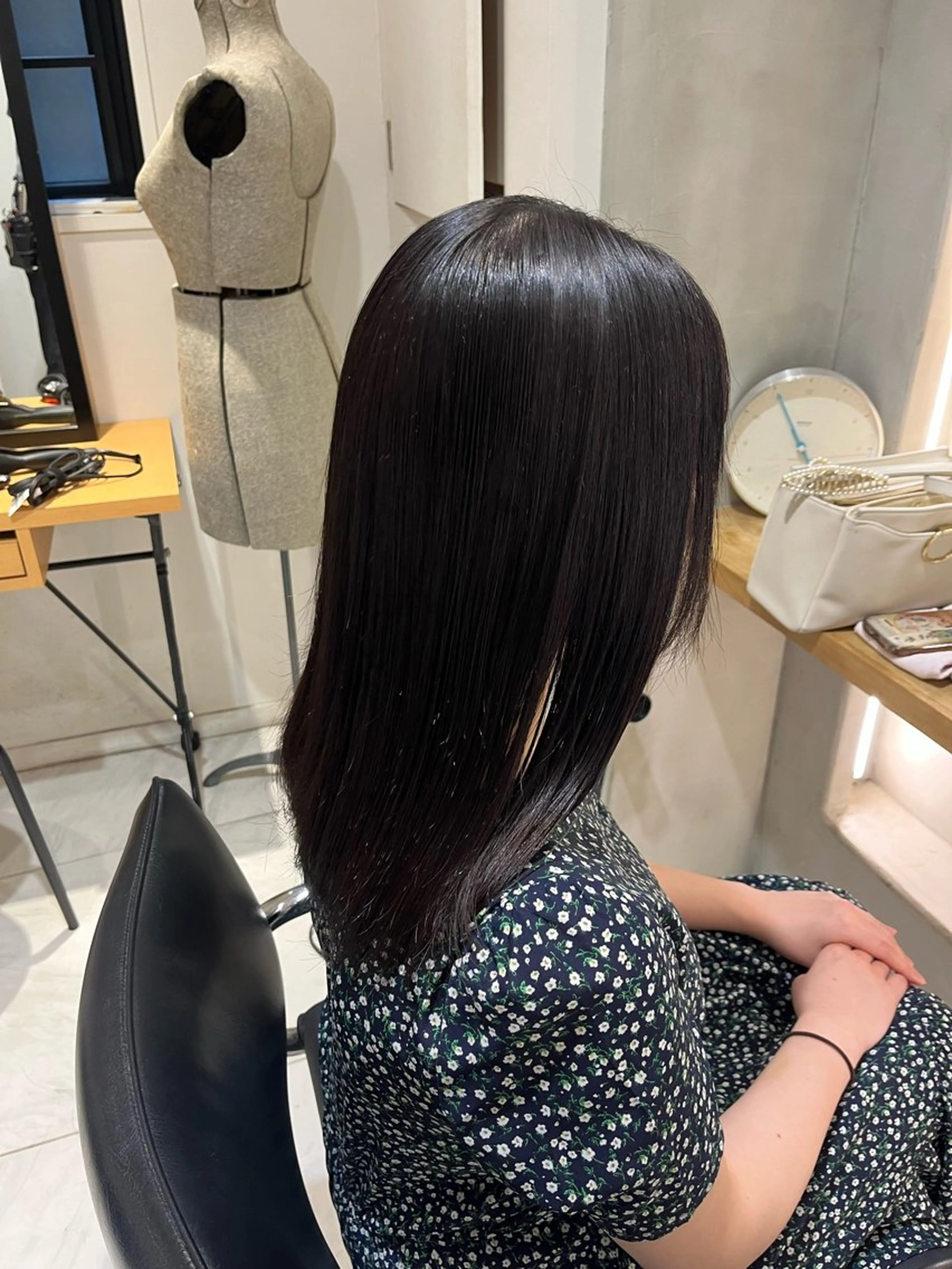 ロング パーマ 縮毛矯正 トリートメント ナミ🩶暗髪/暖色 ❤️/透明感/縮毛のヘアスタイル