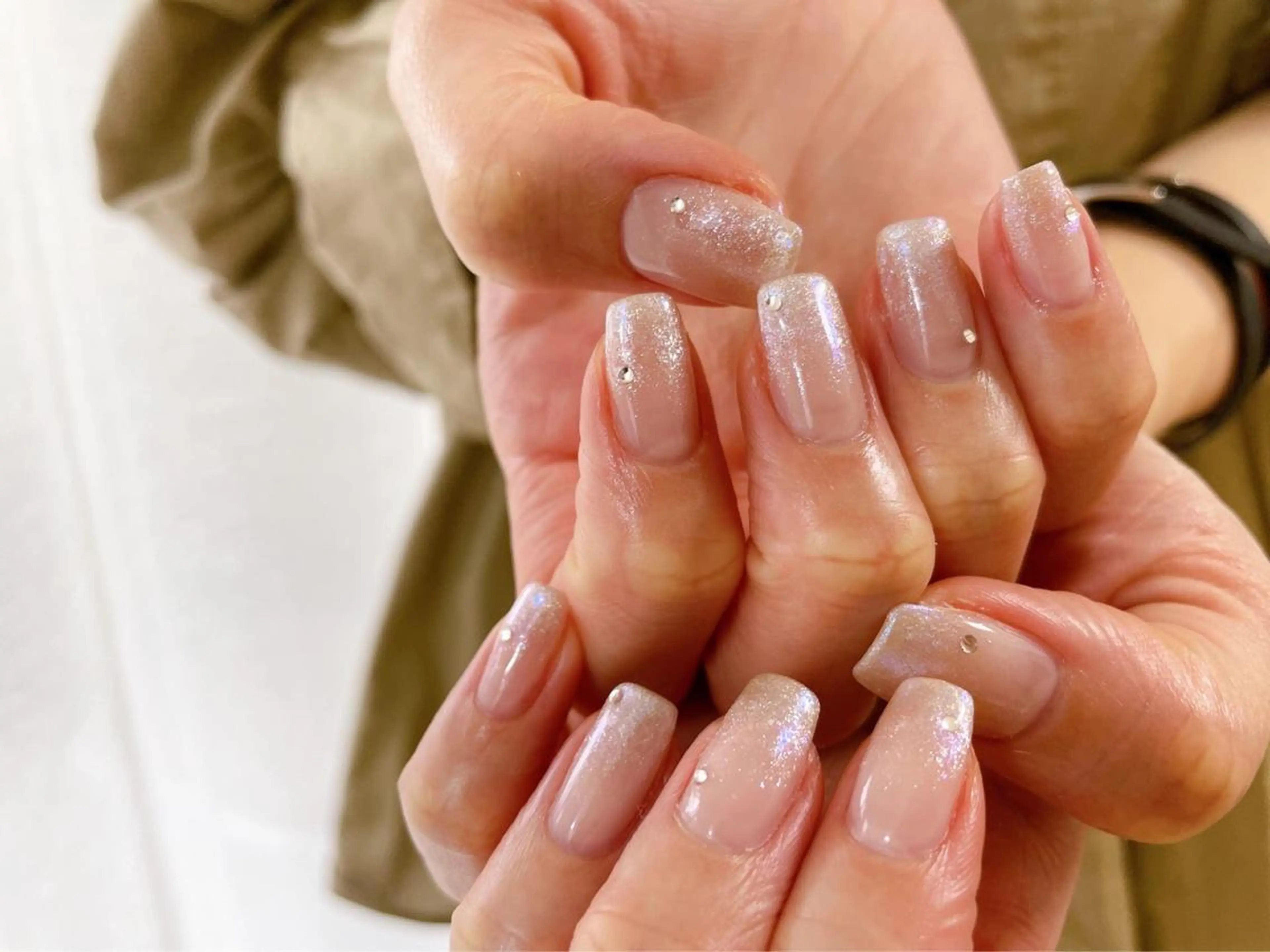 ネイル オーロラネイル フラワーネイル フレンチネイル ジェルネイル ガラスフレンチ ハンドネイル kiki nail 二子玉川のネイルデザイン