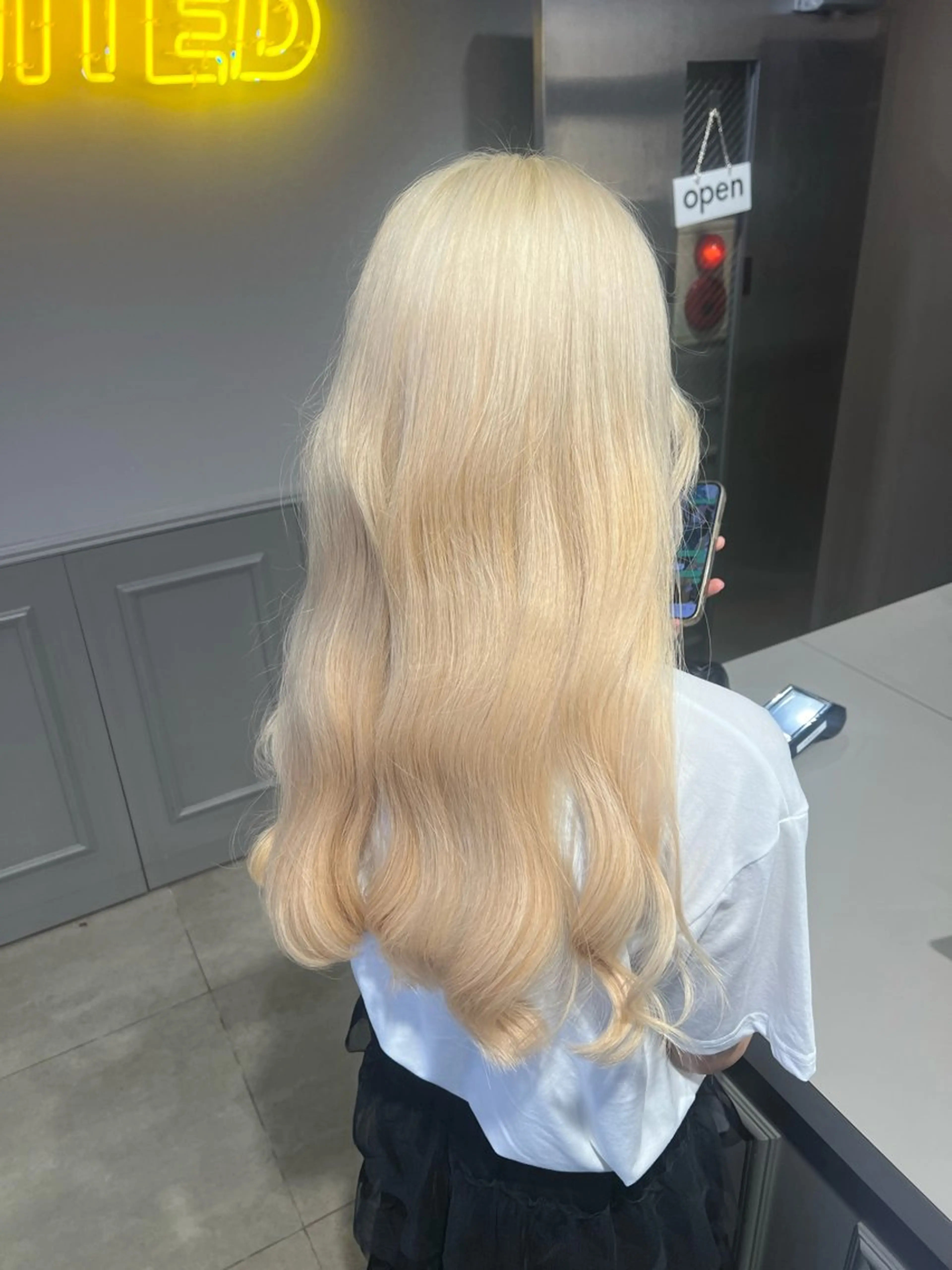 ロング カラー ヘアカラー 韓国レイヤーカット /REIのヘアスタイル