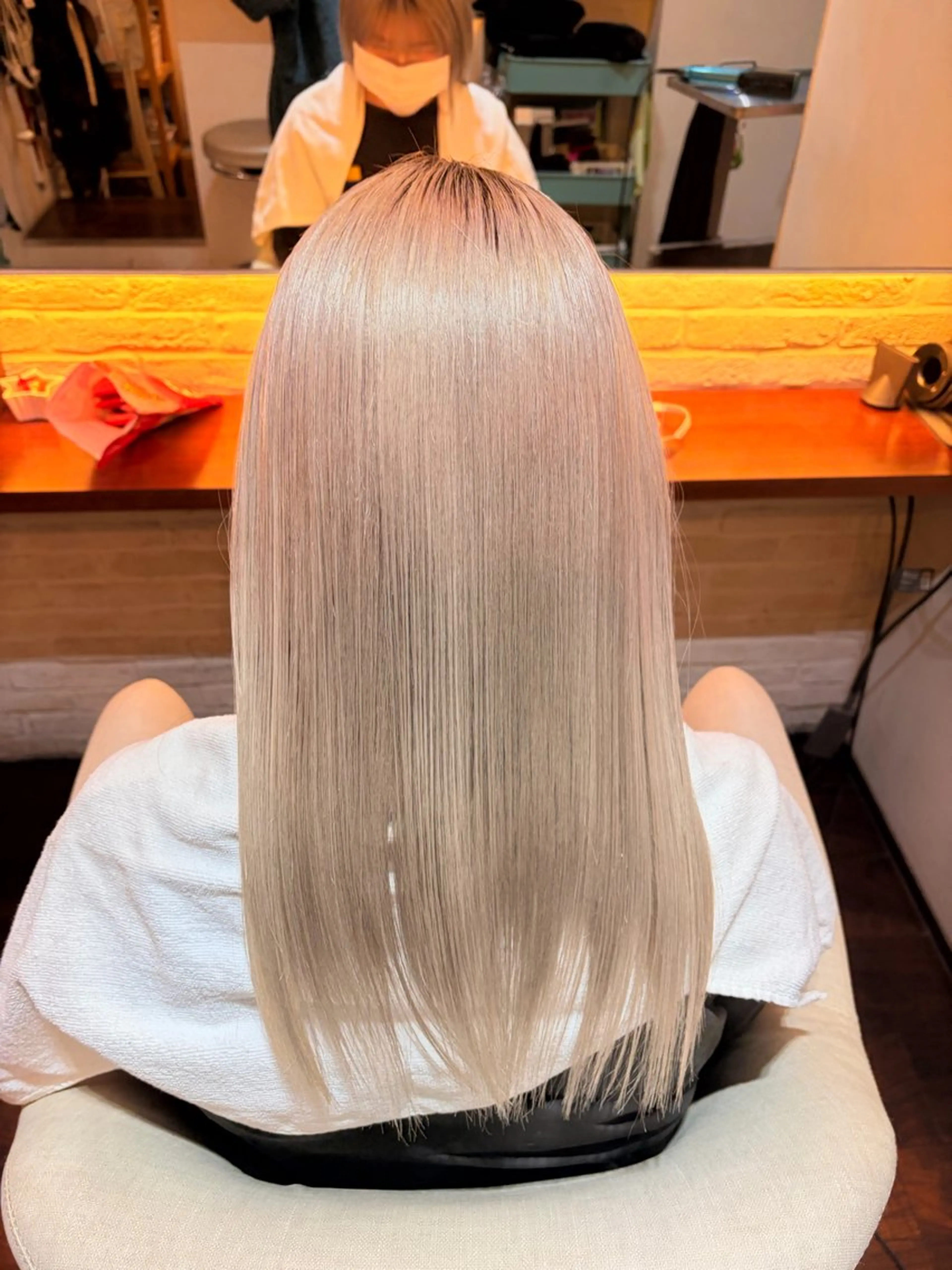 セミロング ヘアカラー トリートメント CoCooN nanamiのヘアスタイル