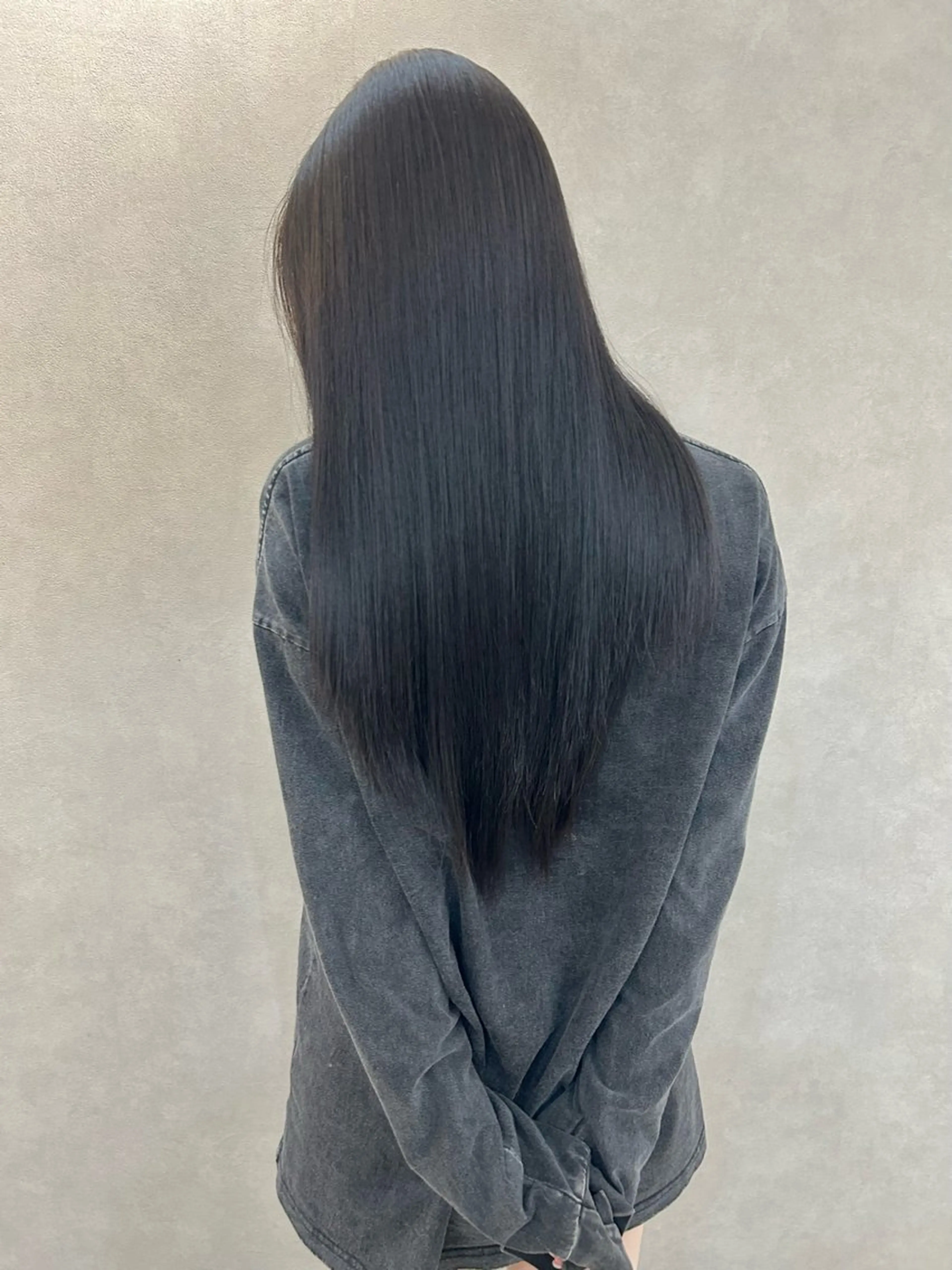 ロング カット 縮毛矯正 トリートメント ✨10000円以内で 叶う艶髪✨のヘアスタイル