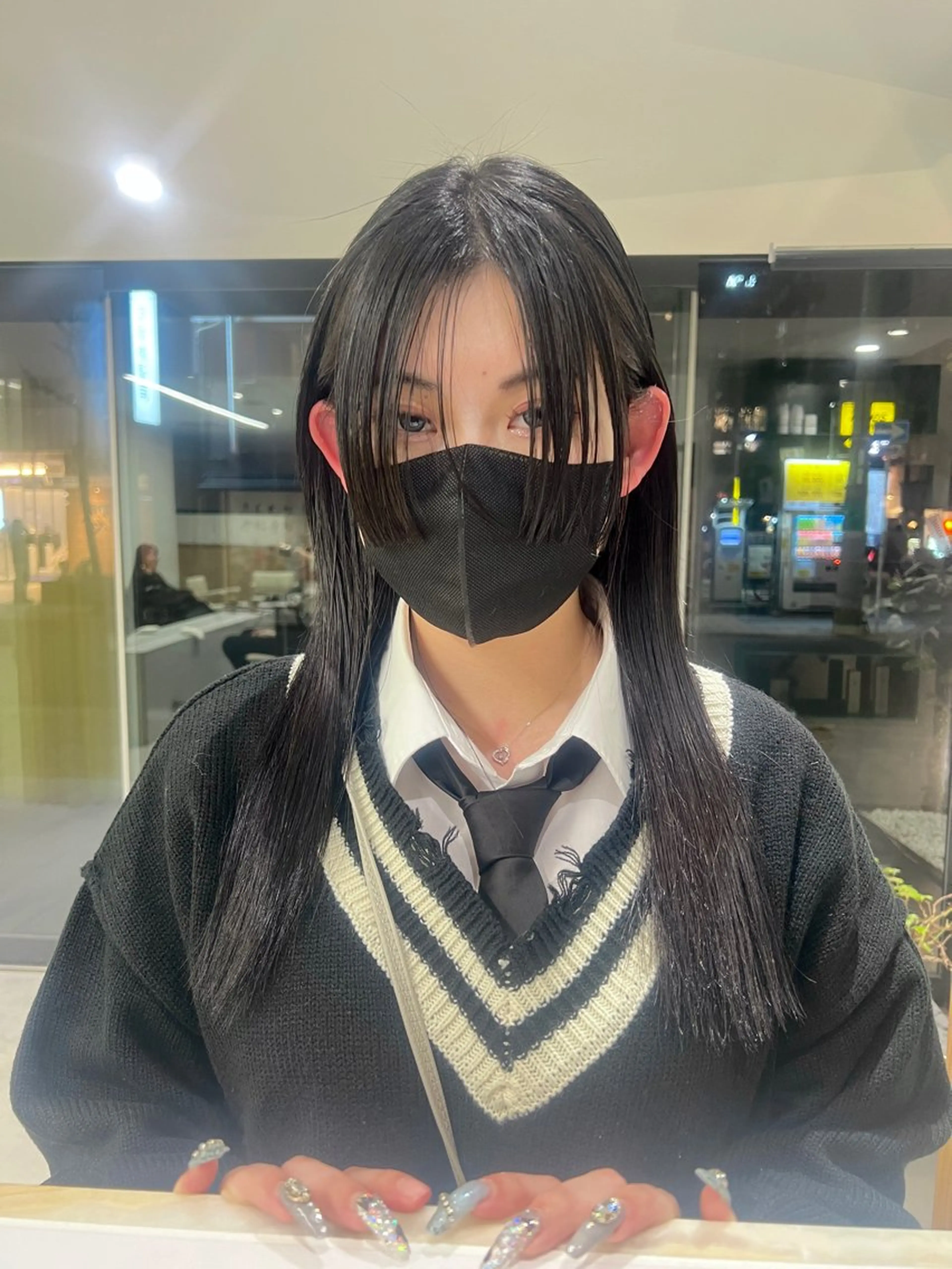 ロング 顔周りカット 姫カット M Hair Salon所属・淀屋橋レイヤーパーマ ハッシュ/ASARIのヘアスタイル