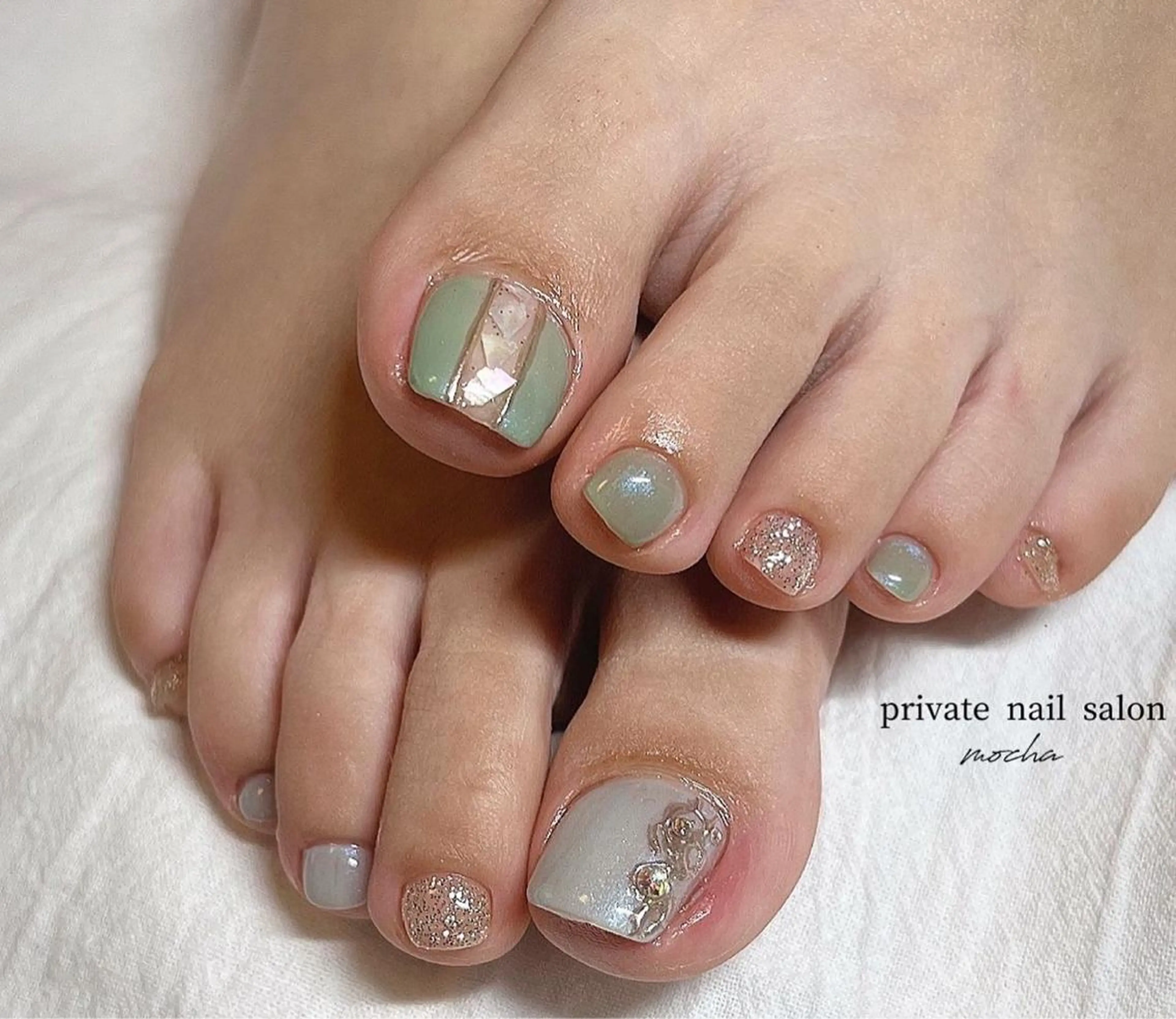 ネイル カジュアル チークネイル フレンチネイル ジェルネイル マグネットネイル フットネイル mocha nailのネイルデザイン