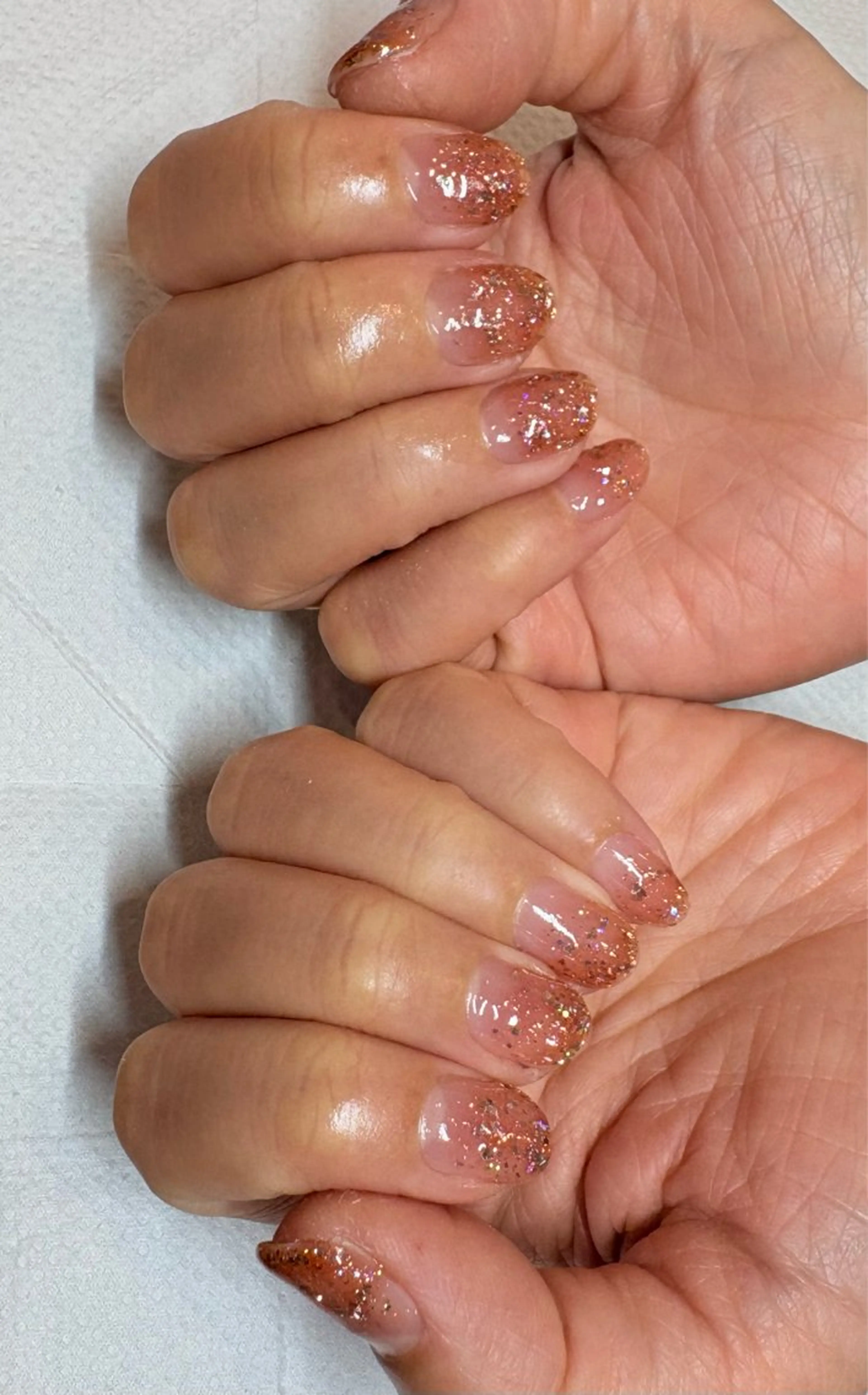 ネイル グラデーション ラメ(グリッター) ラメグラデーション 松本 リオナのネイルデザイン