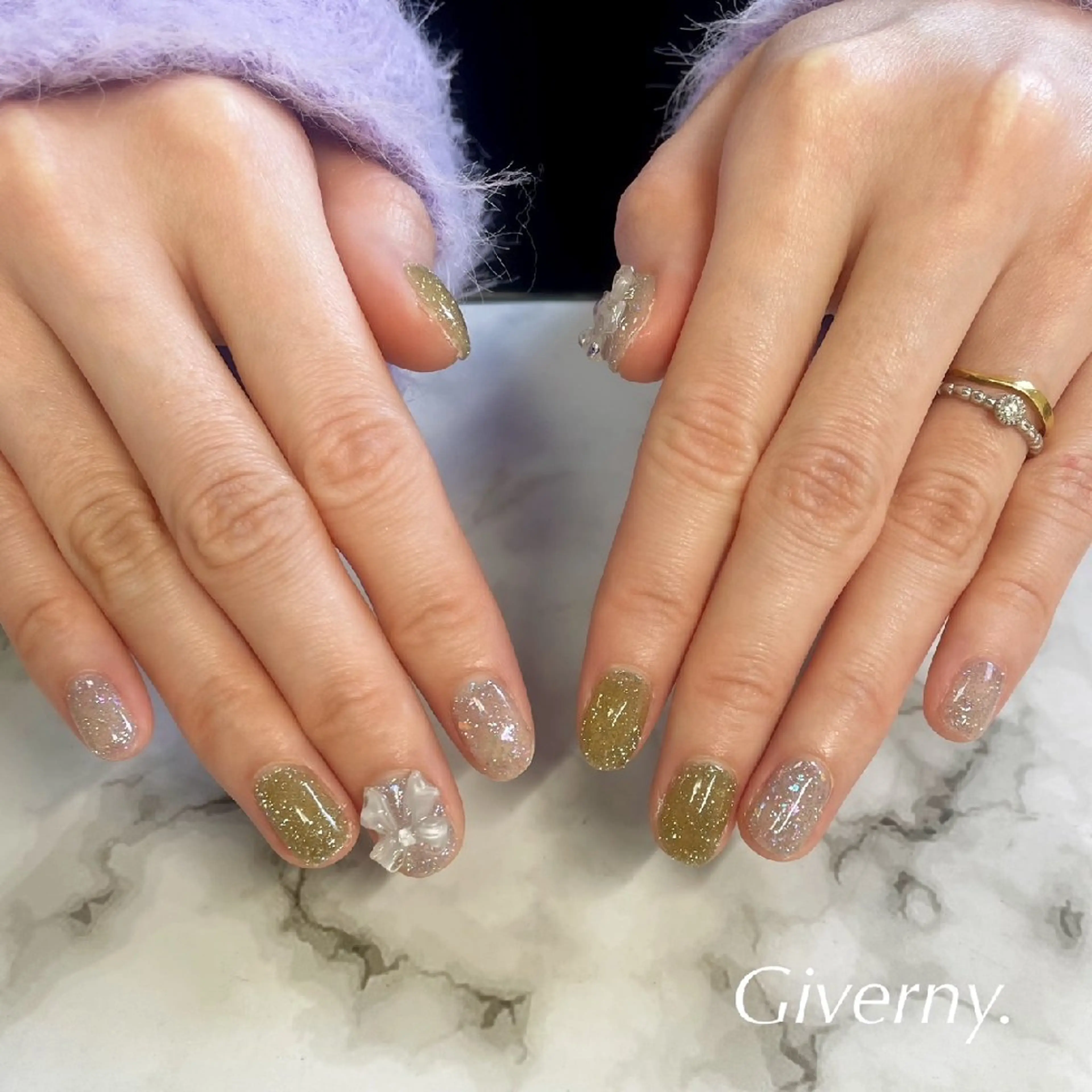 ネイル フラッシュネイル キラキラネイル リボン 春ネイル ハンドネイル Giverny .のネイルデザイン