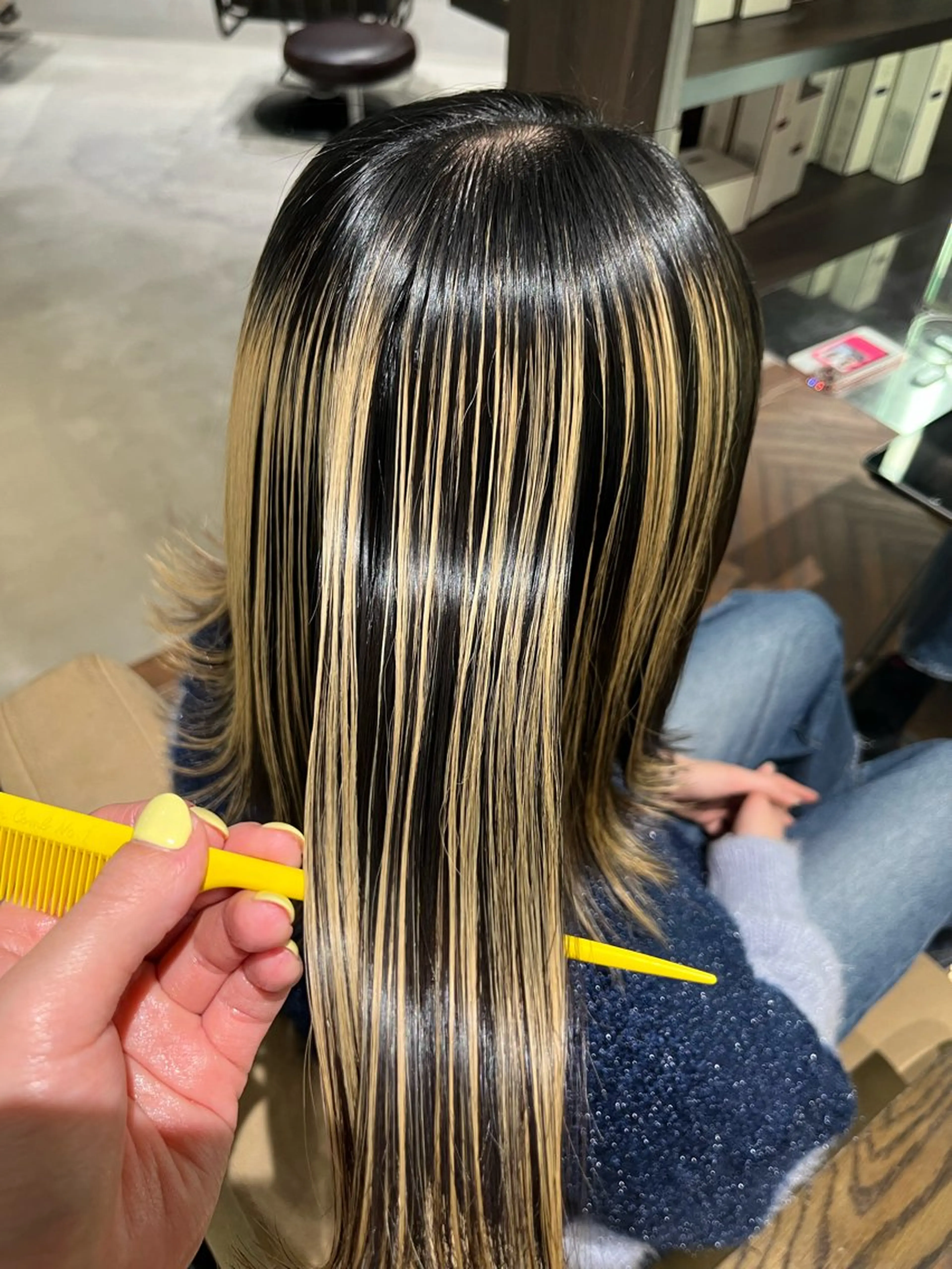 セミロング 縮毛矯正 志賀 楓のヘアスタイル