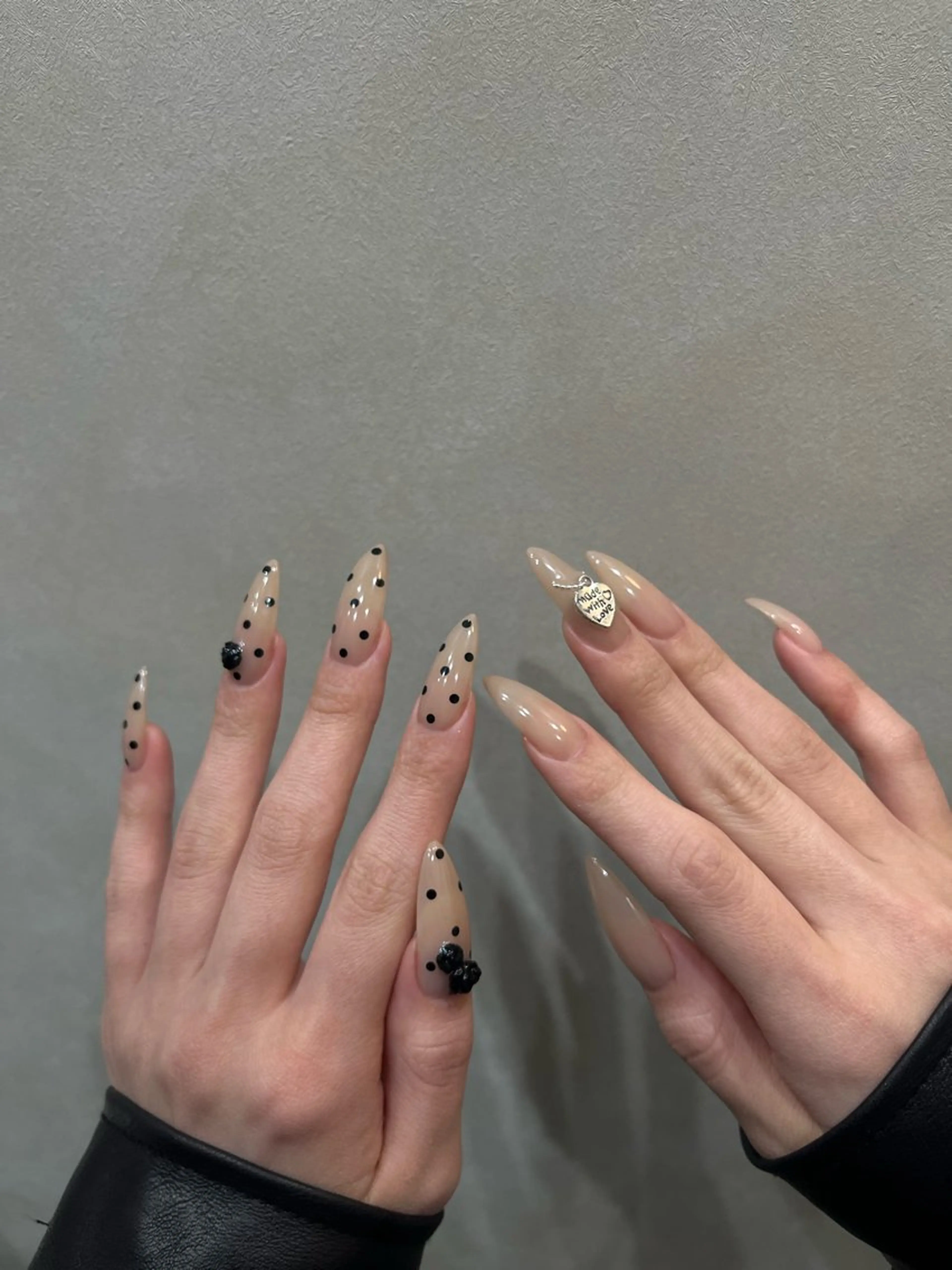 🎀〈ハンド〉🎀5本アートオフあり　　　　　⚠️必ず補足説明を最後までお読みください。の写真