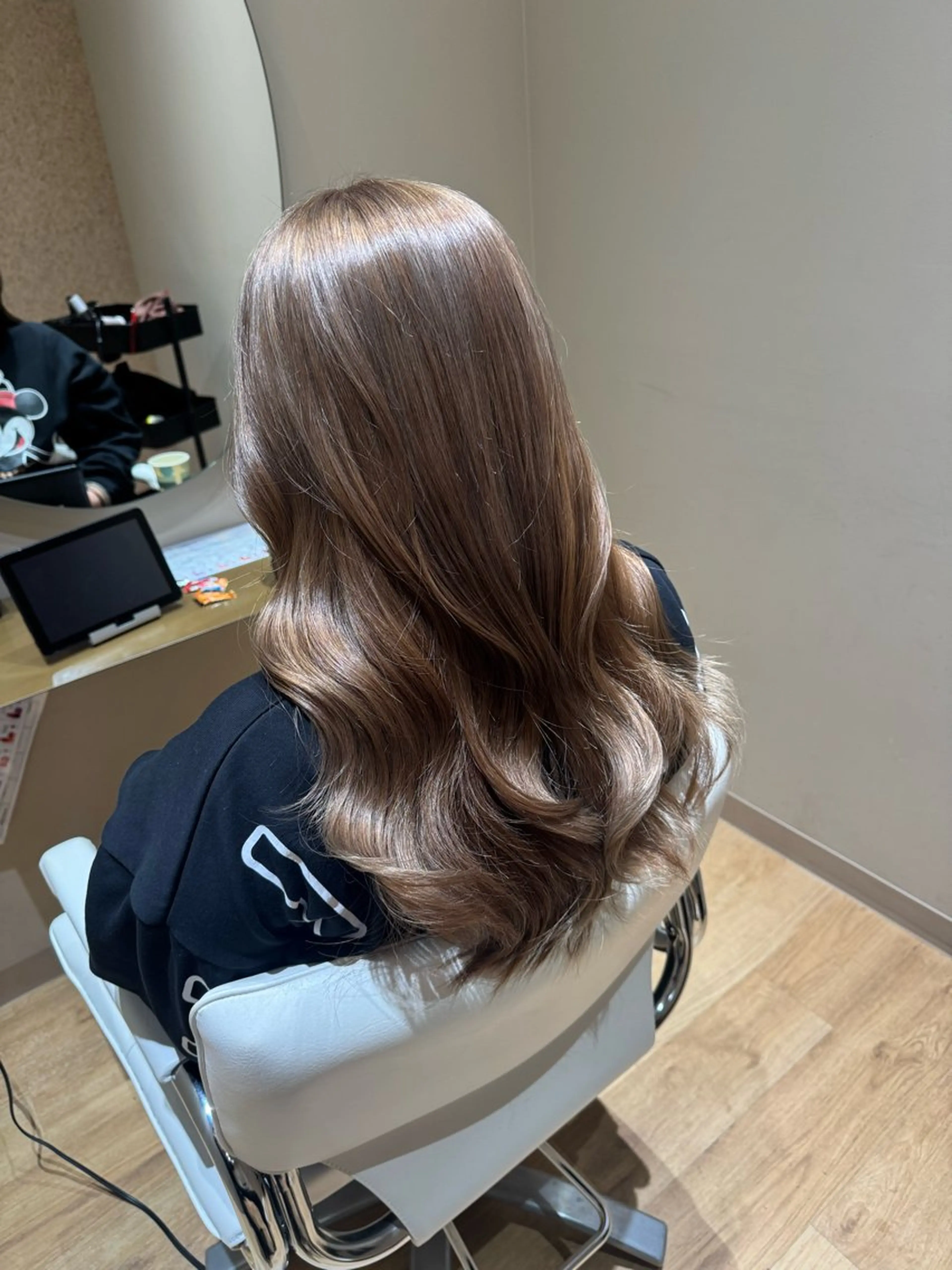 ロング カラー ヘアカラー トリートメント 黒島優香🦋 /縮毛矯正/髪質改善のヘアスタイル